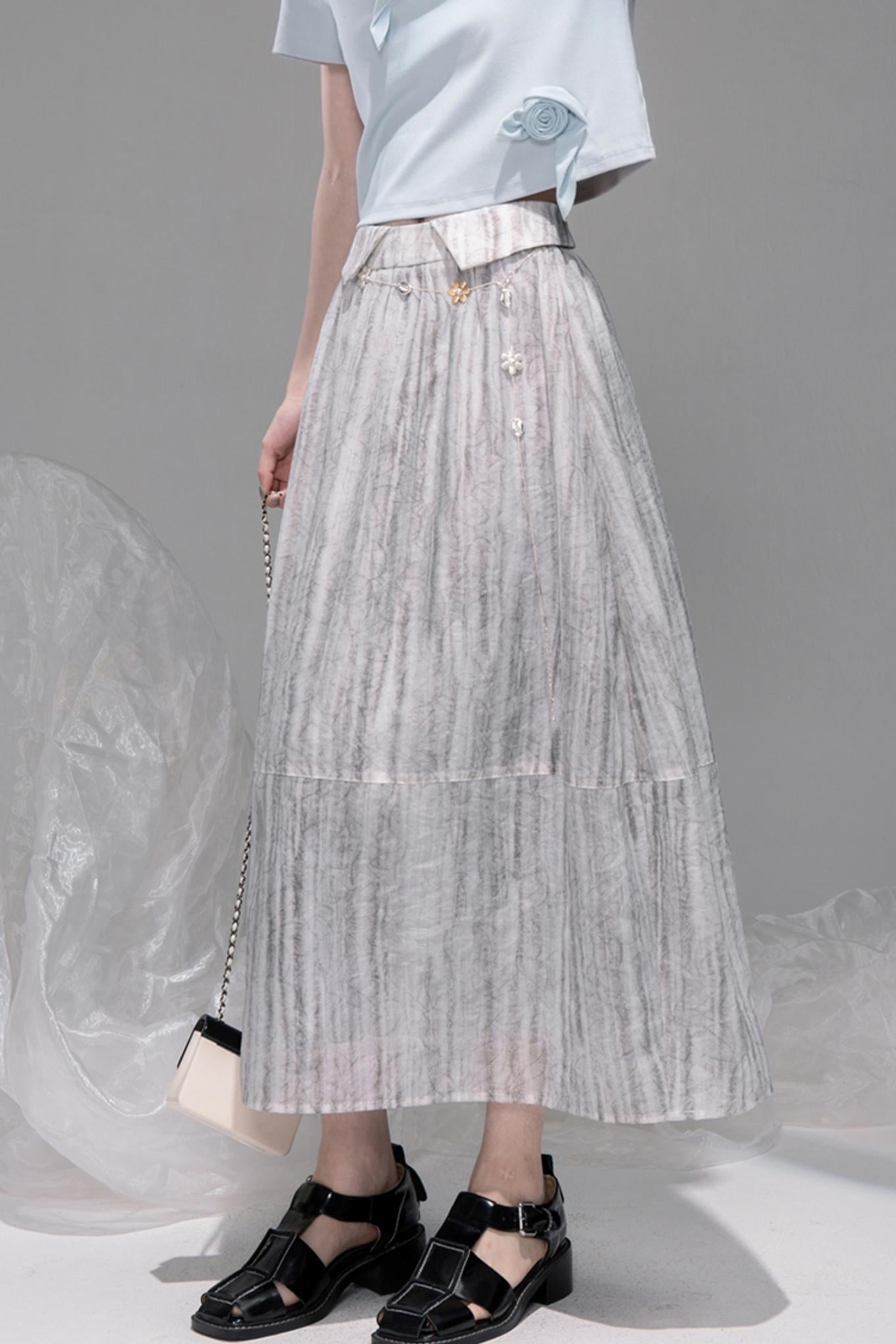 Sophisticated Three-Dimensional T-Shirt