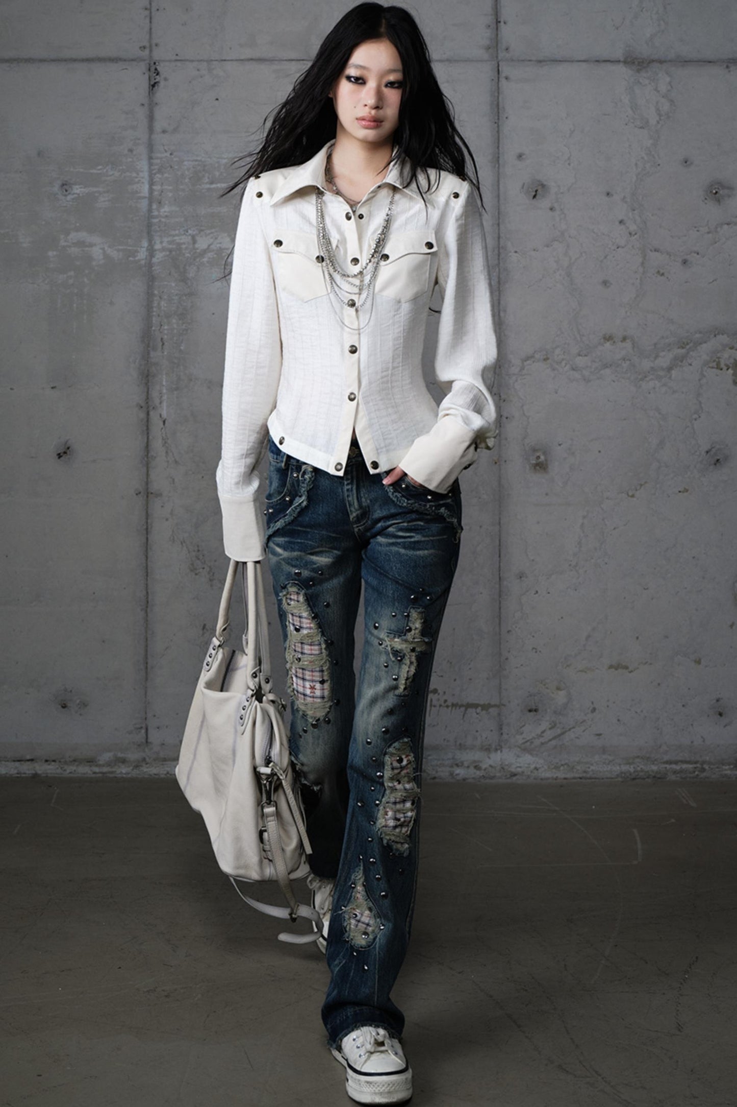 Distressed Straight Slim Jeans