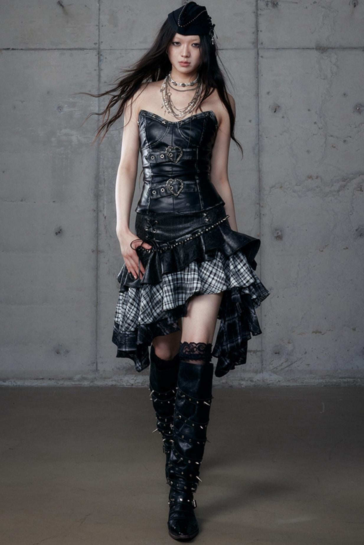 Dark Retro Plaid Leather Skirt