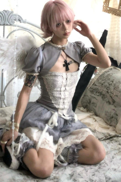 Flower Lantern Cake Skirt Set-Up