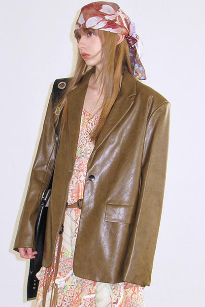 Glänzende gewaschene Lederjacke