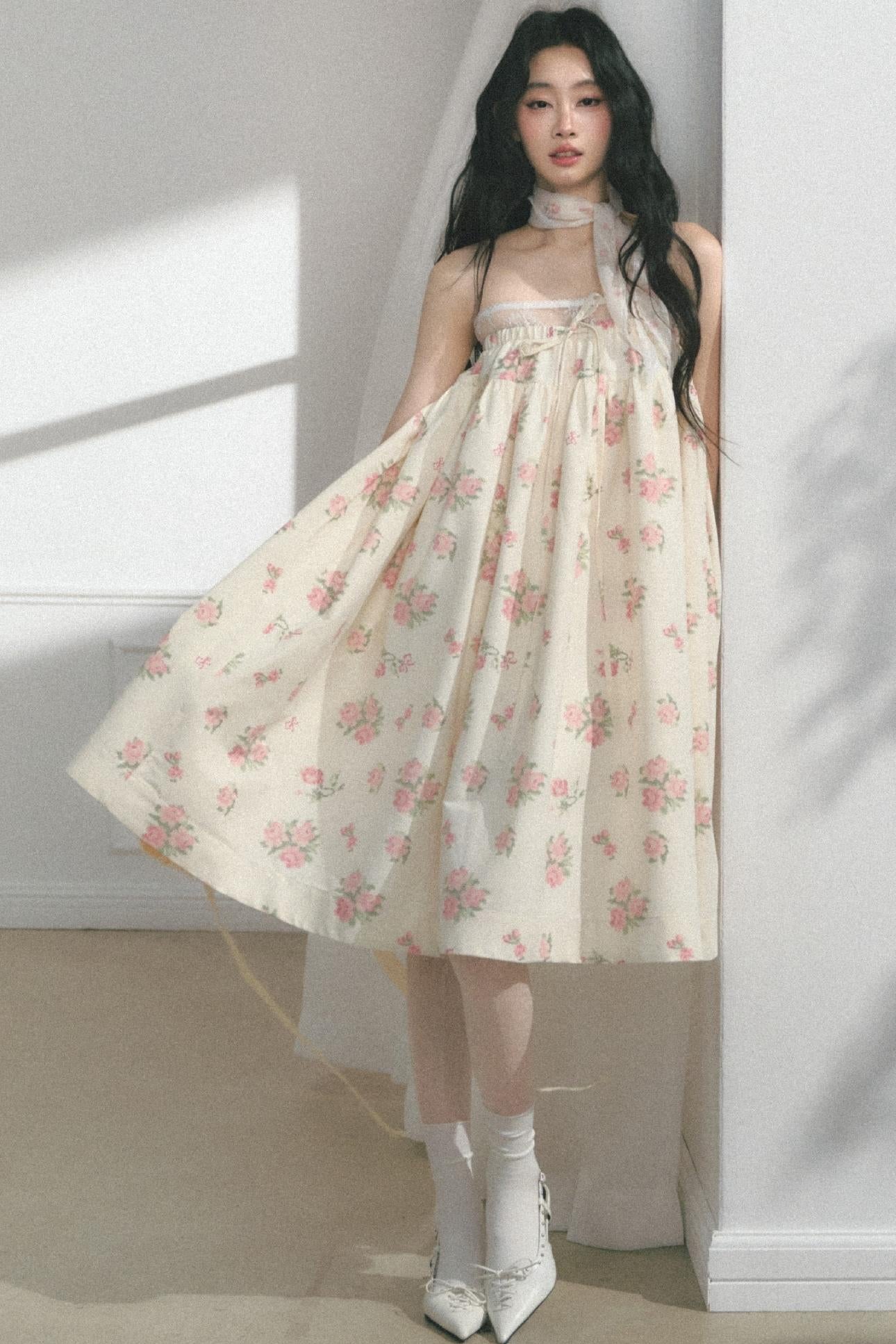 Rose Print Silk Scarf High-Waisted Chic Dress