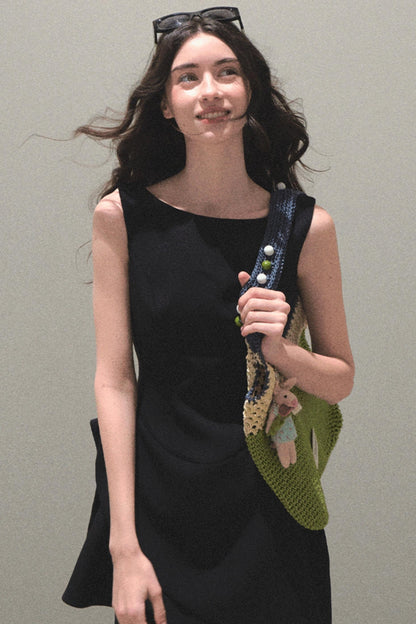 Stunning Choker-Style Saree Dress