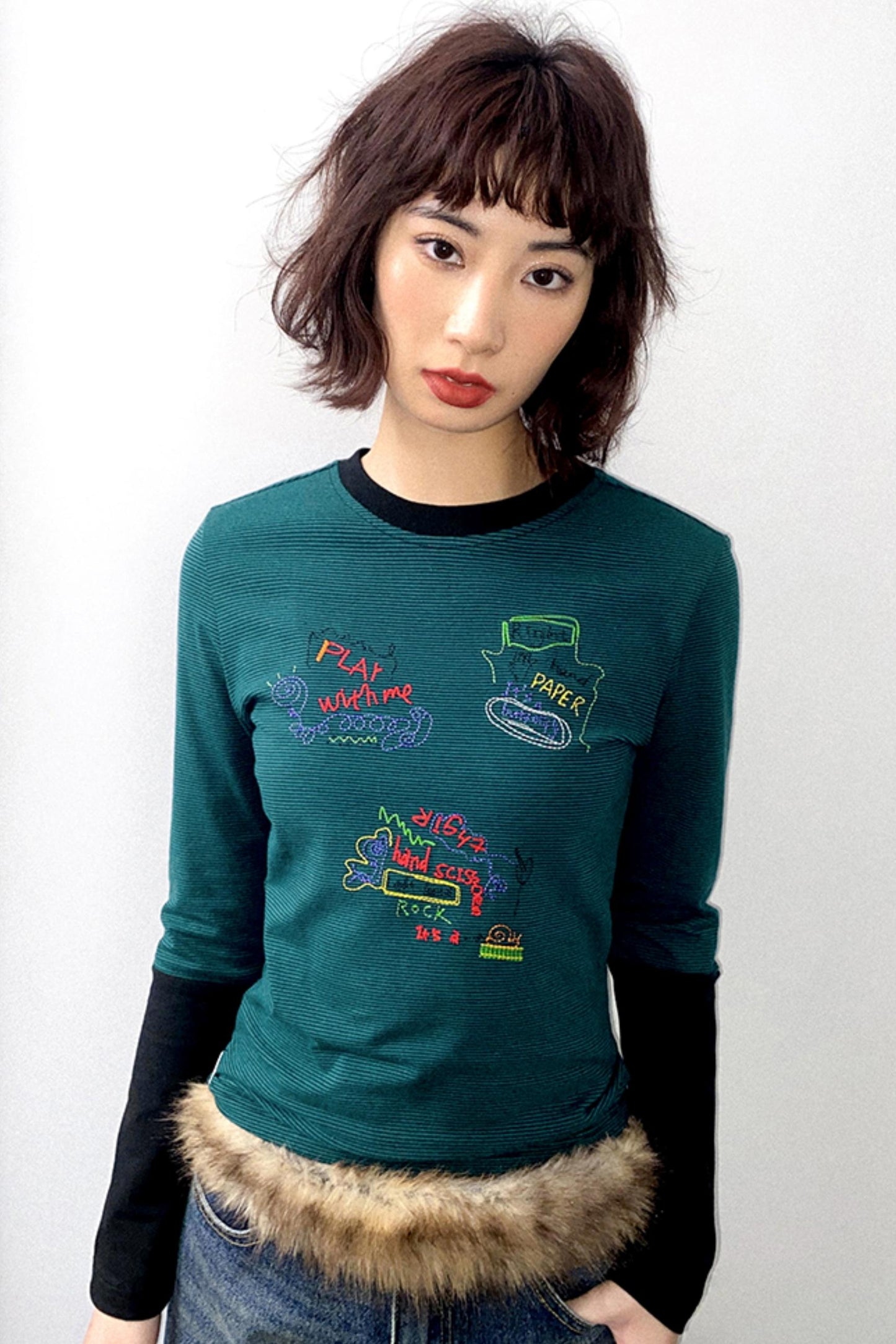 Embroidery Straight Shoulder T-Shirt