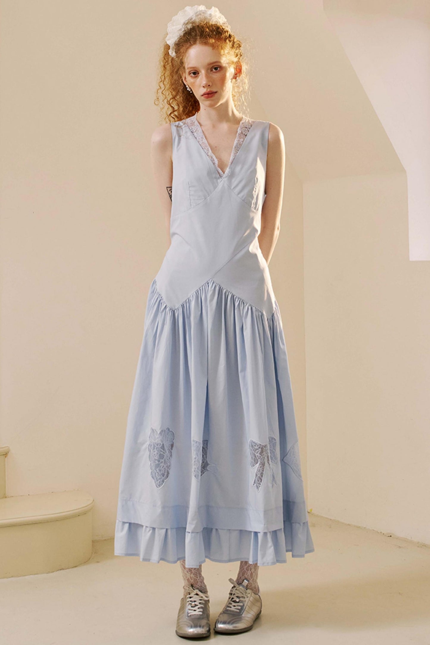 Elegant Lace V-Neck Dress