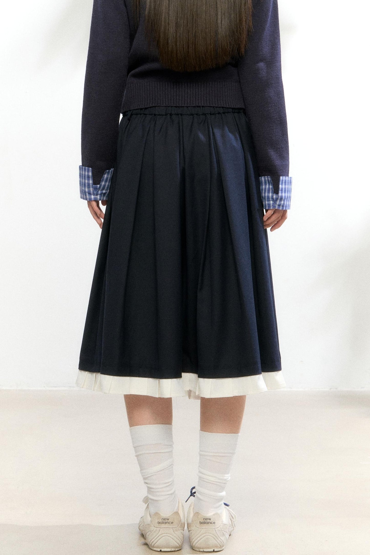 Contrast Layered Knit Pleated Skirt Set-Up