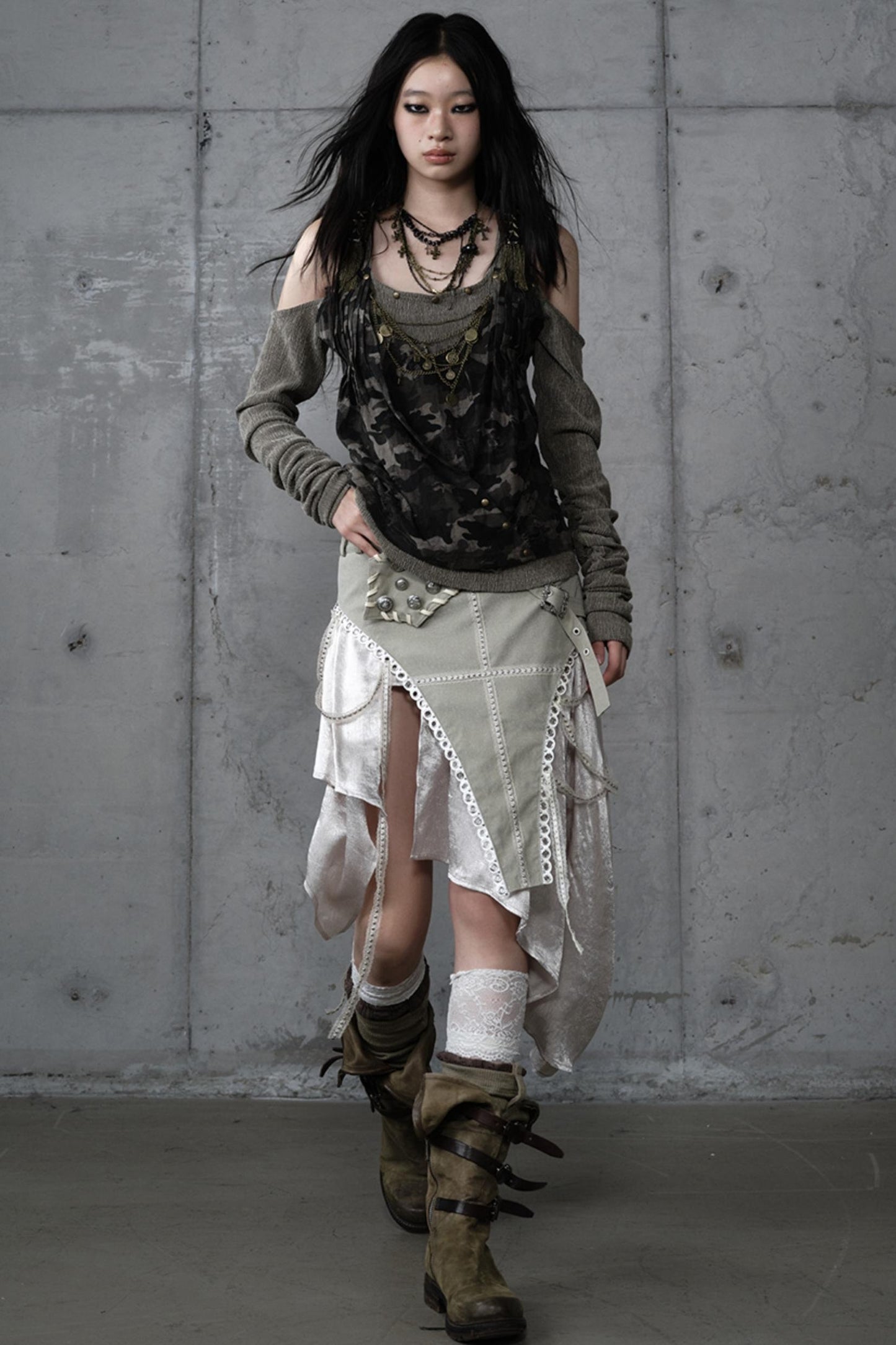 Irregular Leaky Leg Skirt