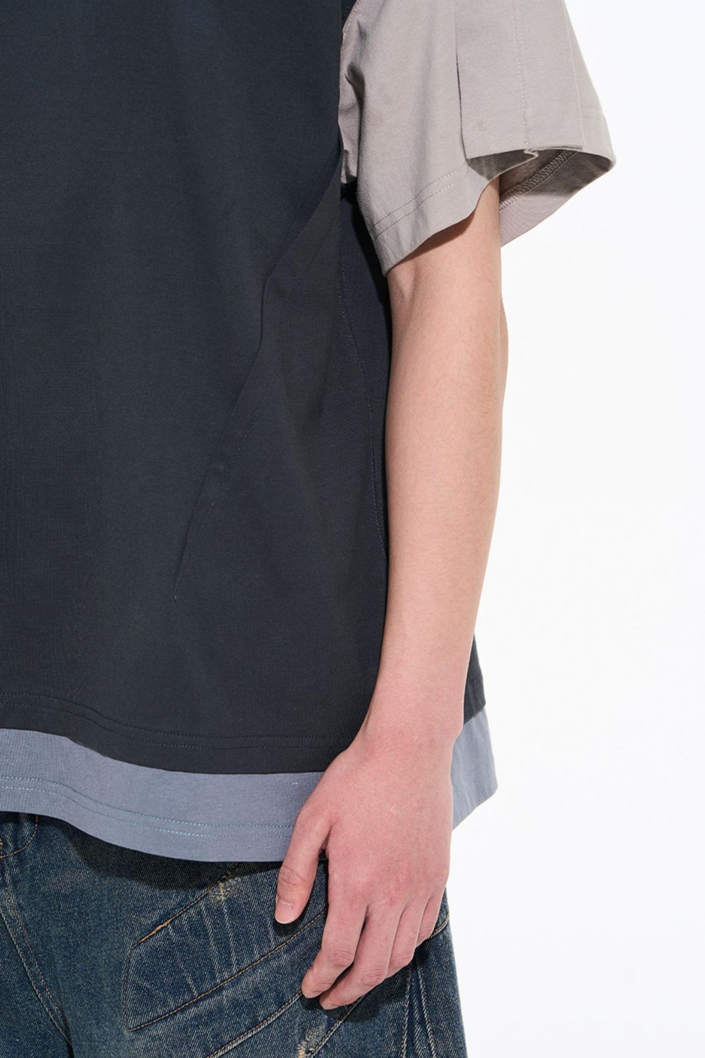 Contrasting Stitching T-Shirt
