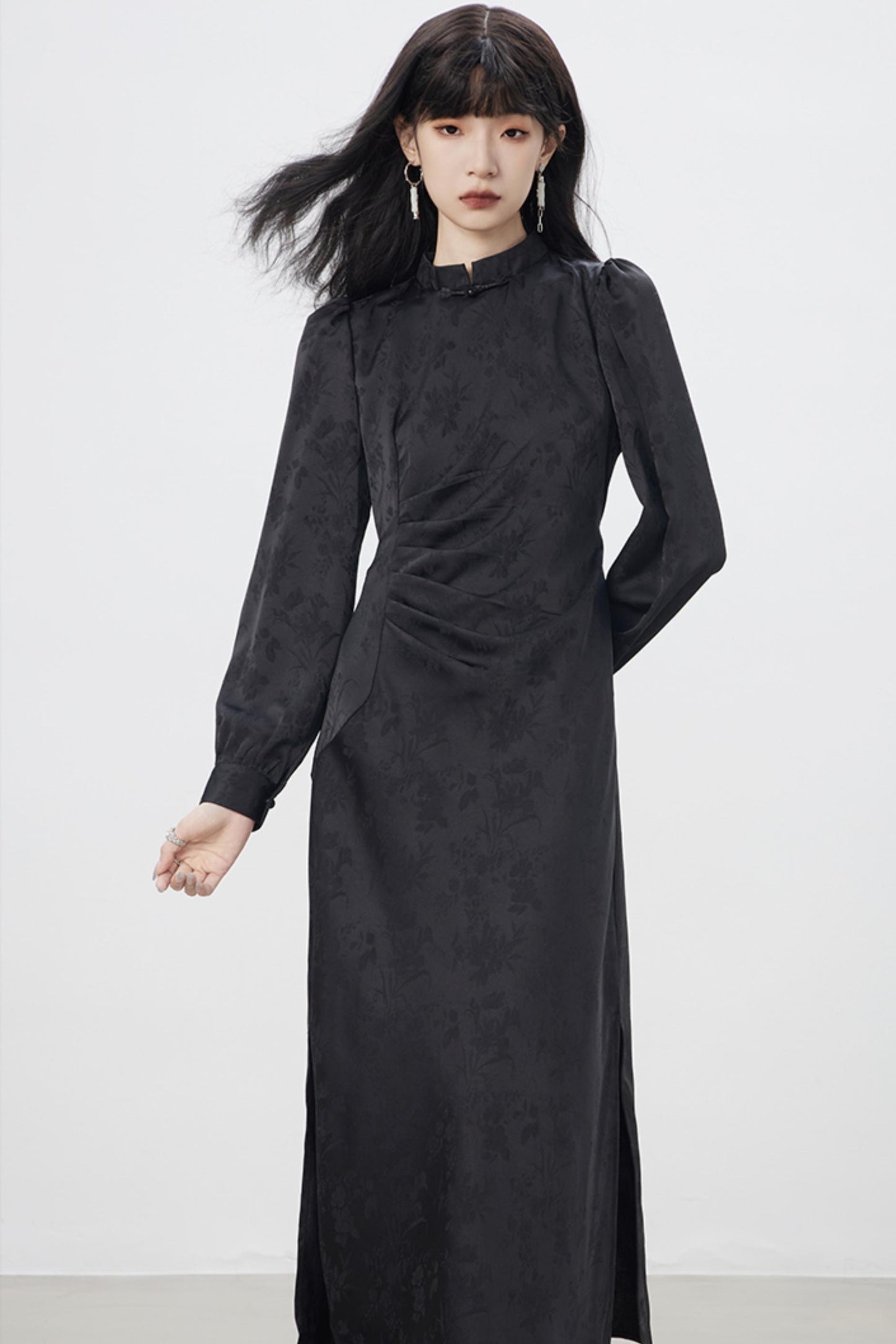 Classic Long-Sleeved Cheongsam Dress