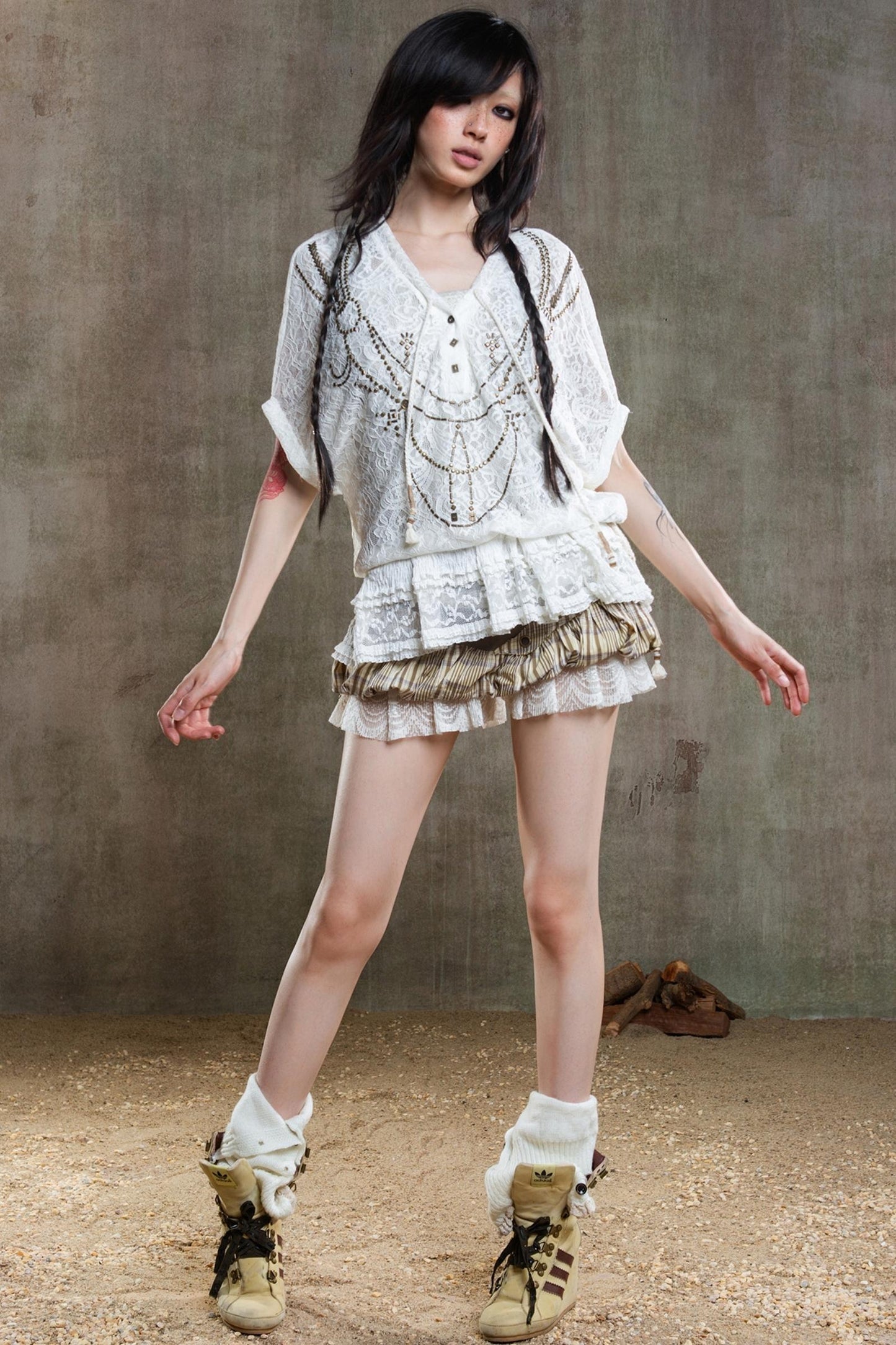 Earthy Orange Belt With Retro Lace Shirt Set-Up