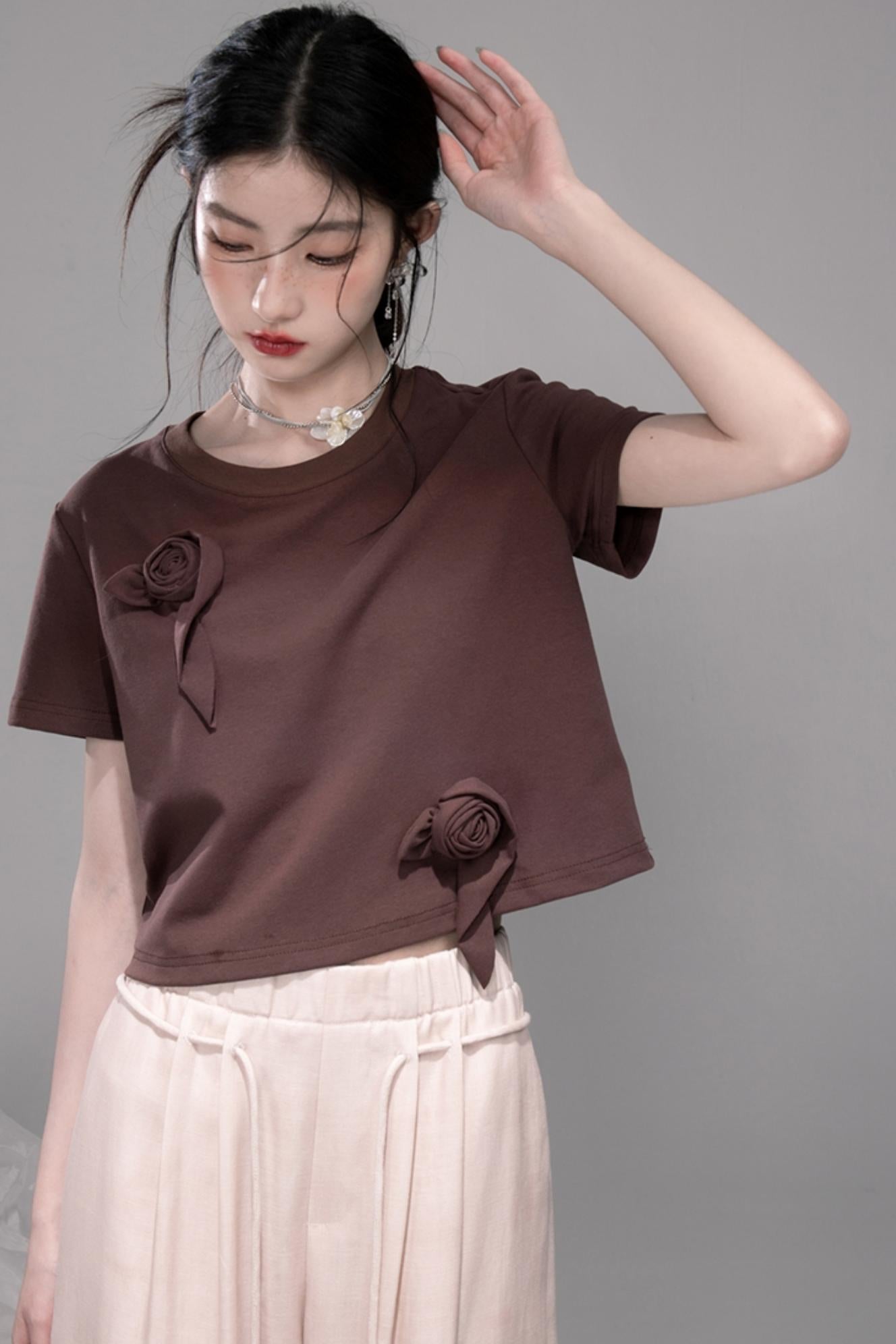 Sophisticated Three-Dimensional T-Shirt