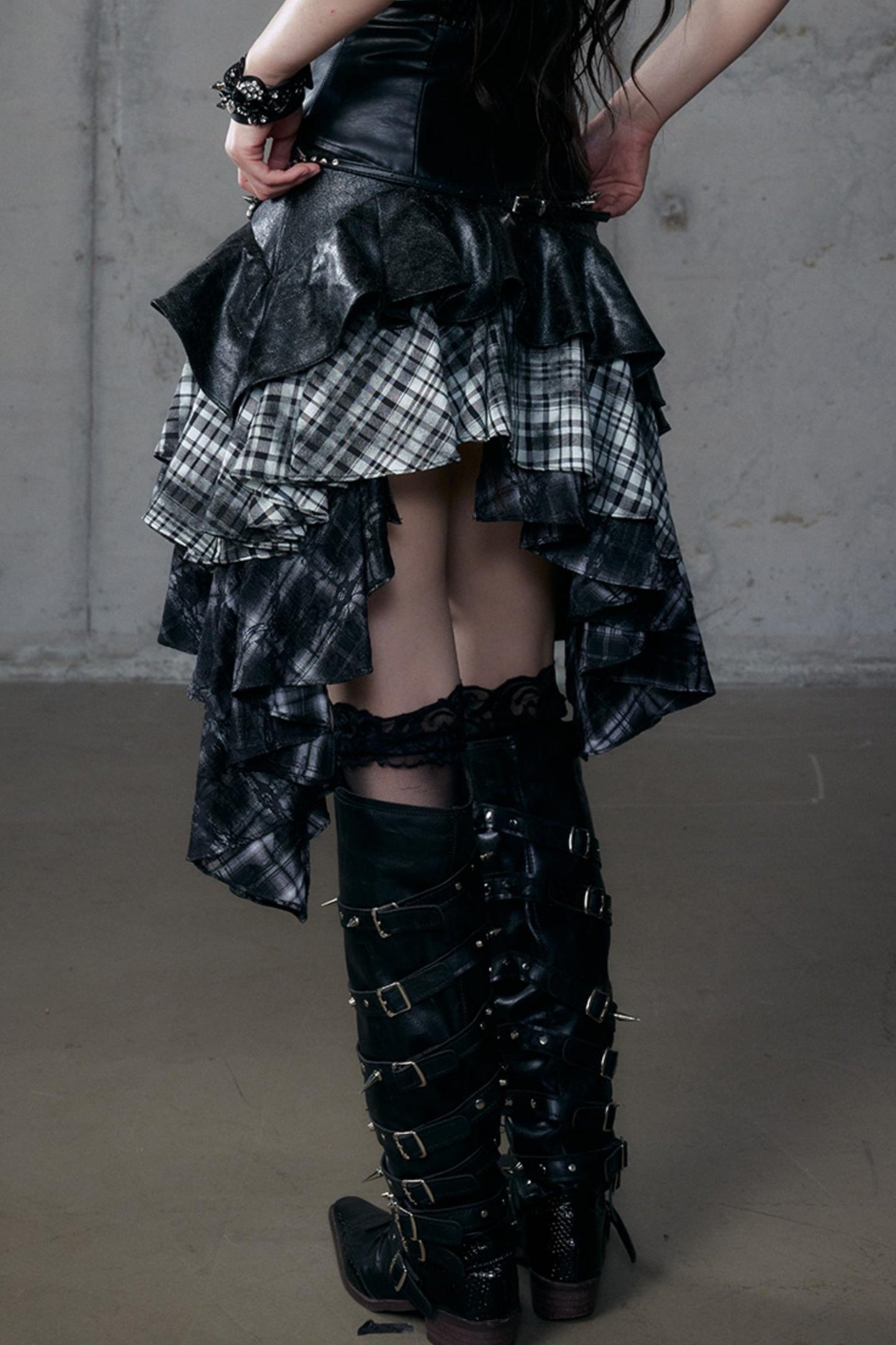 Dark Retro Plaid Leather Skirt