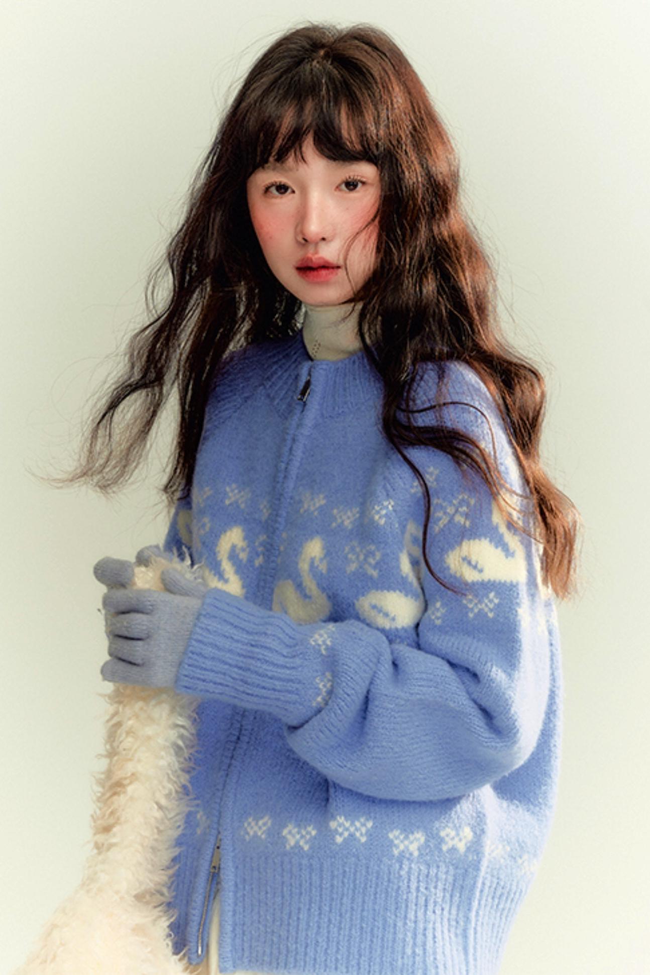 Cream Blue Wool Zipper Sweater