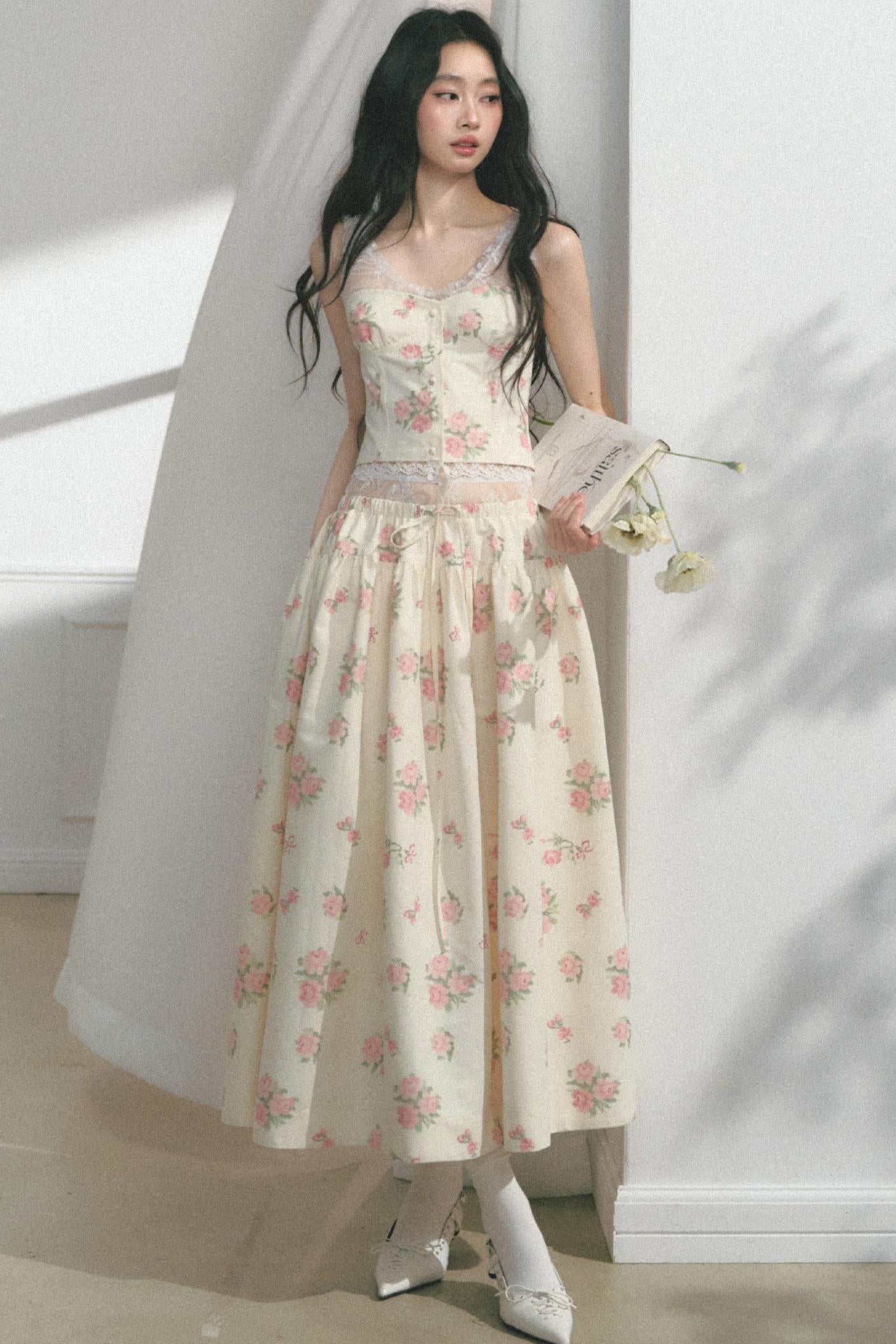 Rose Print Silk Scarf High-Waisted Chic Dress