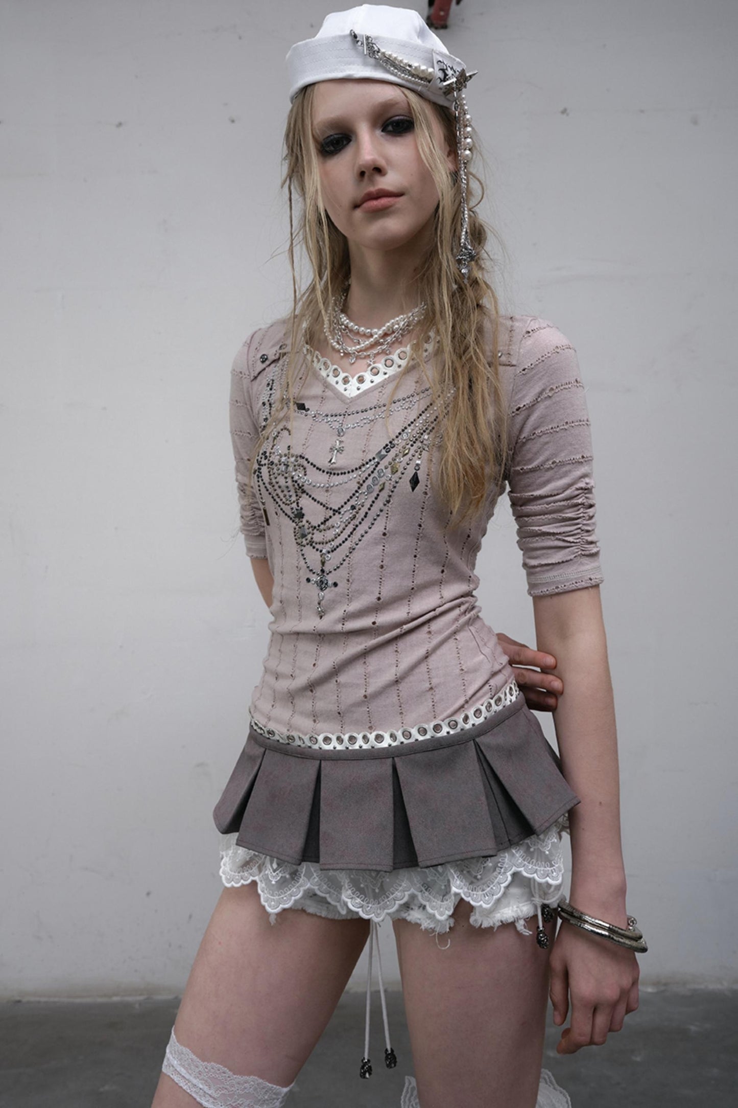 Retro V-Neck Tee Set-Up