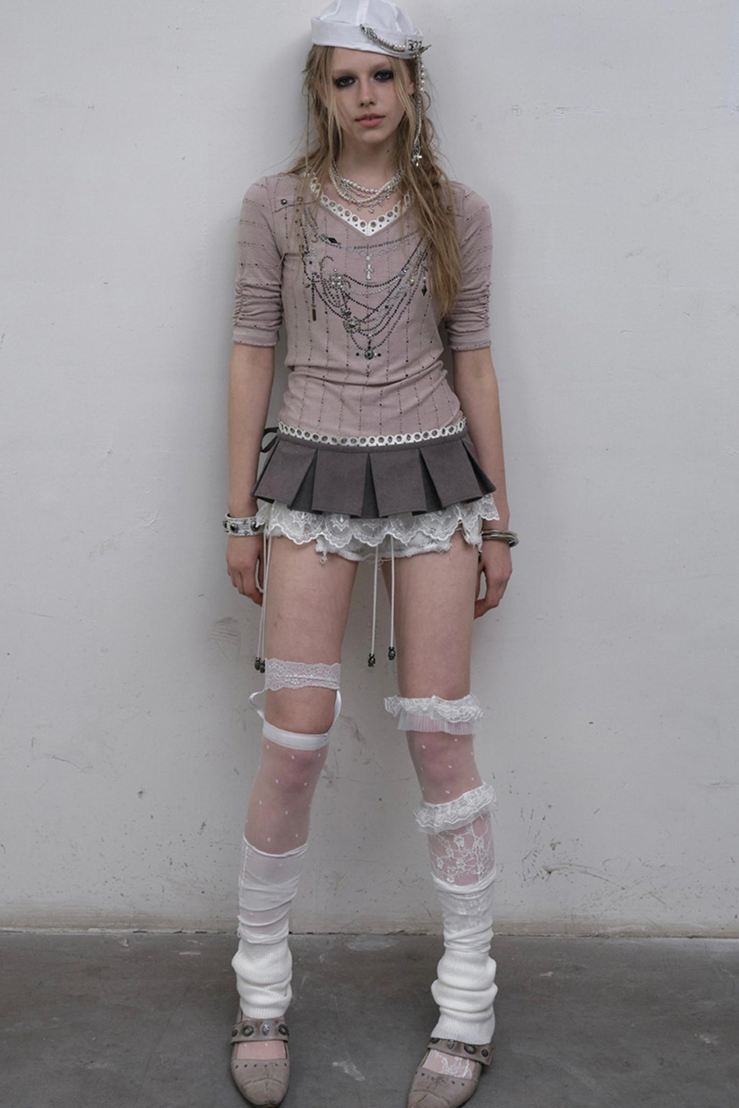 Retro V-Neck Tee Set-Up