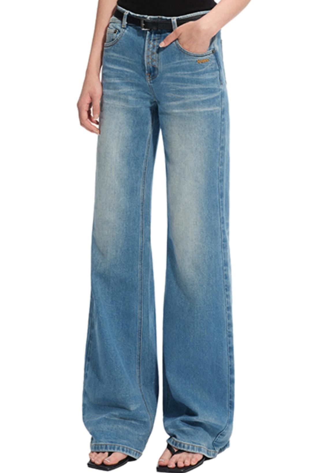 Golden Fit Straight Jeans