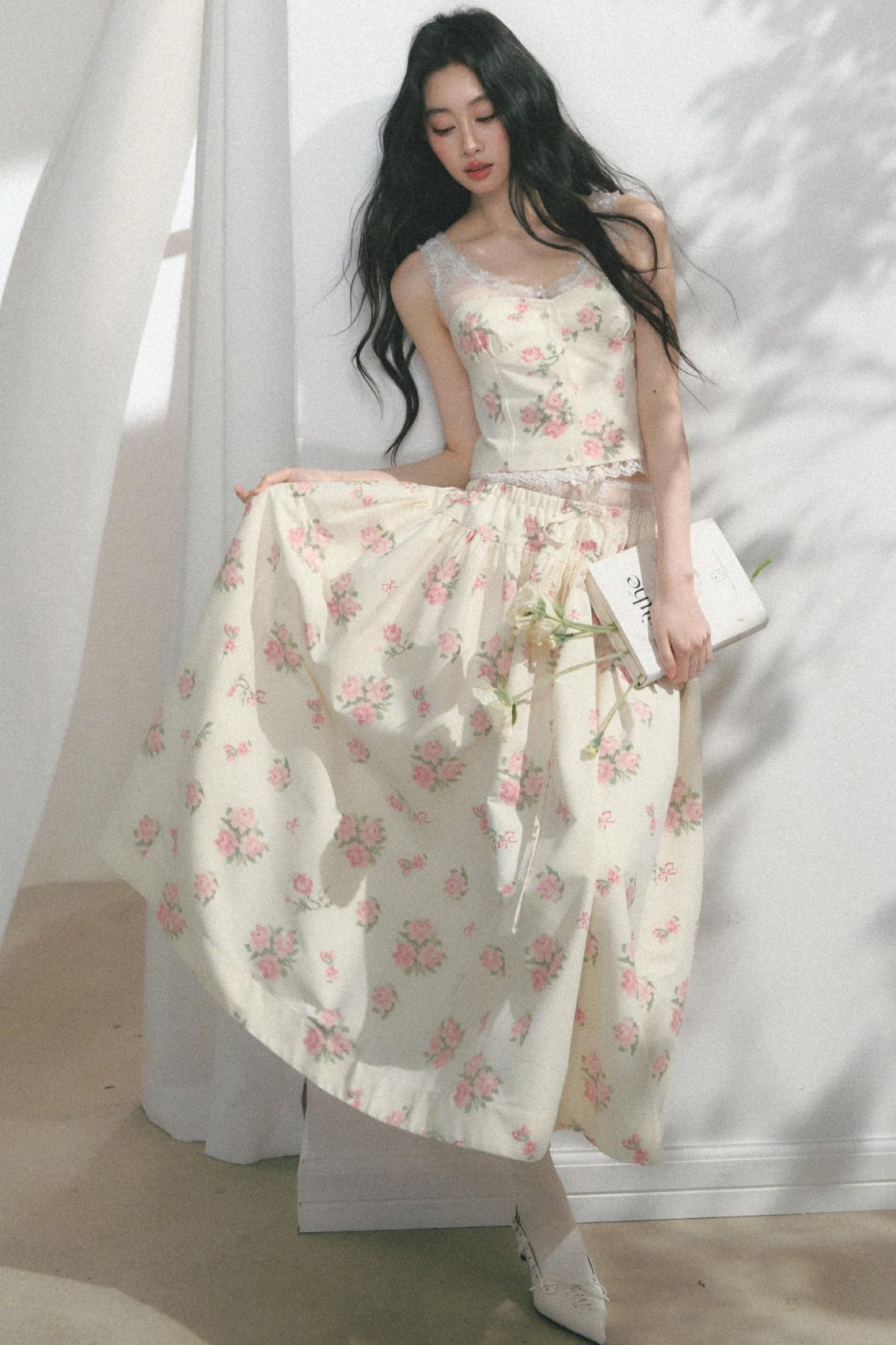 Rose Print Silk Scarf High-Waisted Chic Dress