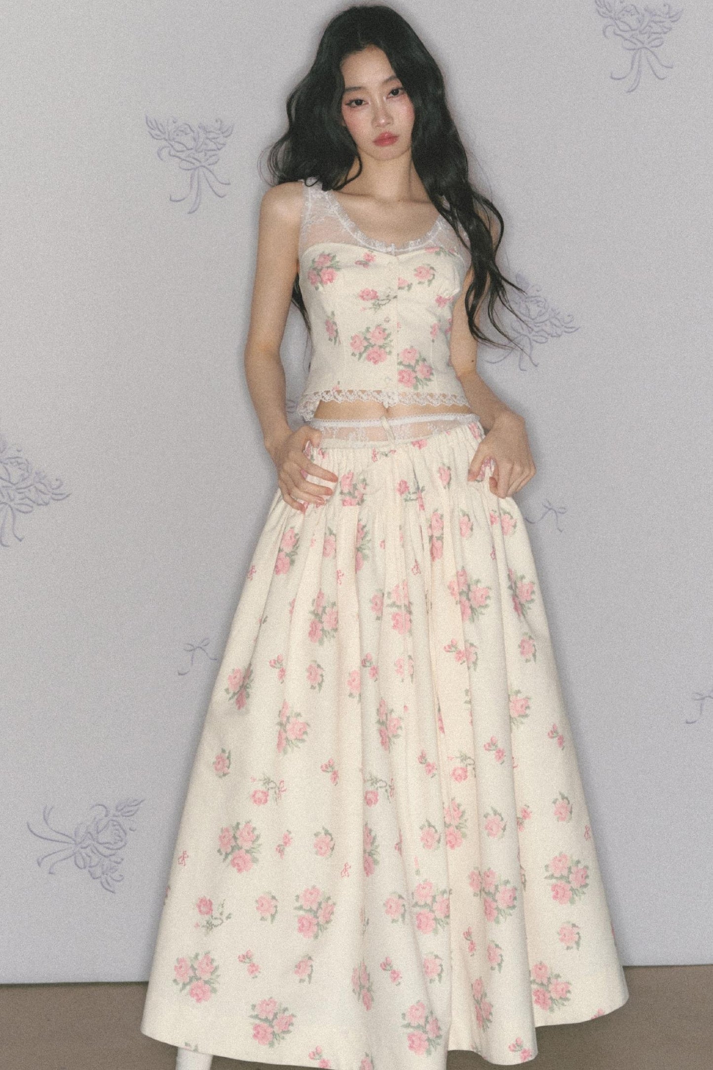 Rose Print Silk Scarf High-Waisted Chic Dress