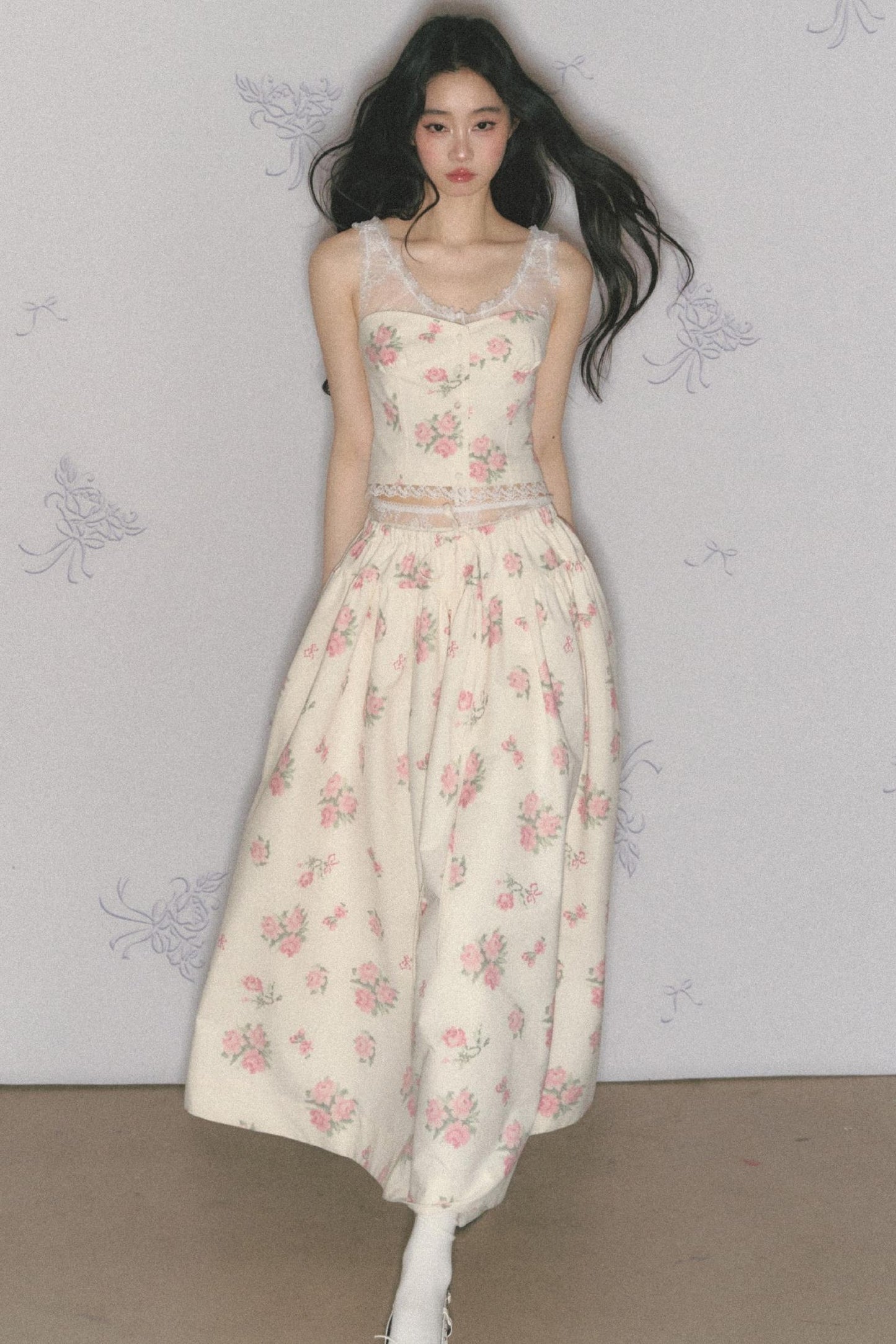 Rose Print Silk Scarf High-Waisted Chic Dress