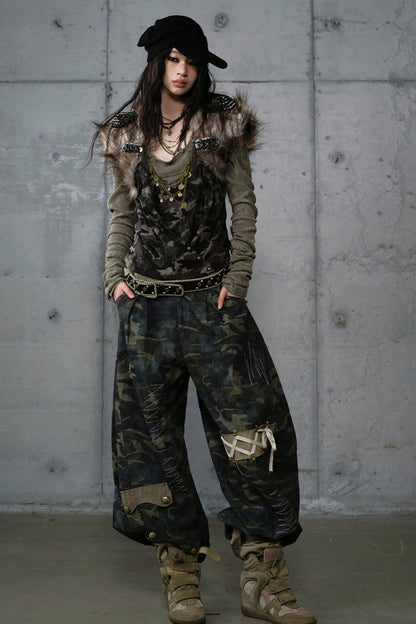 Leaky Shoulder Long Sleeve Top