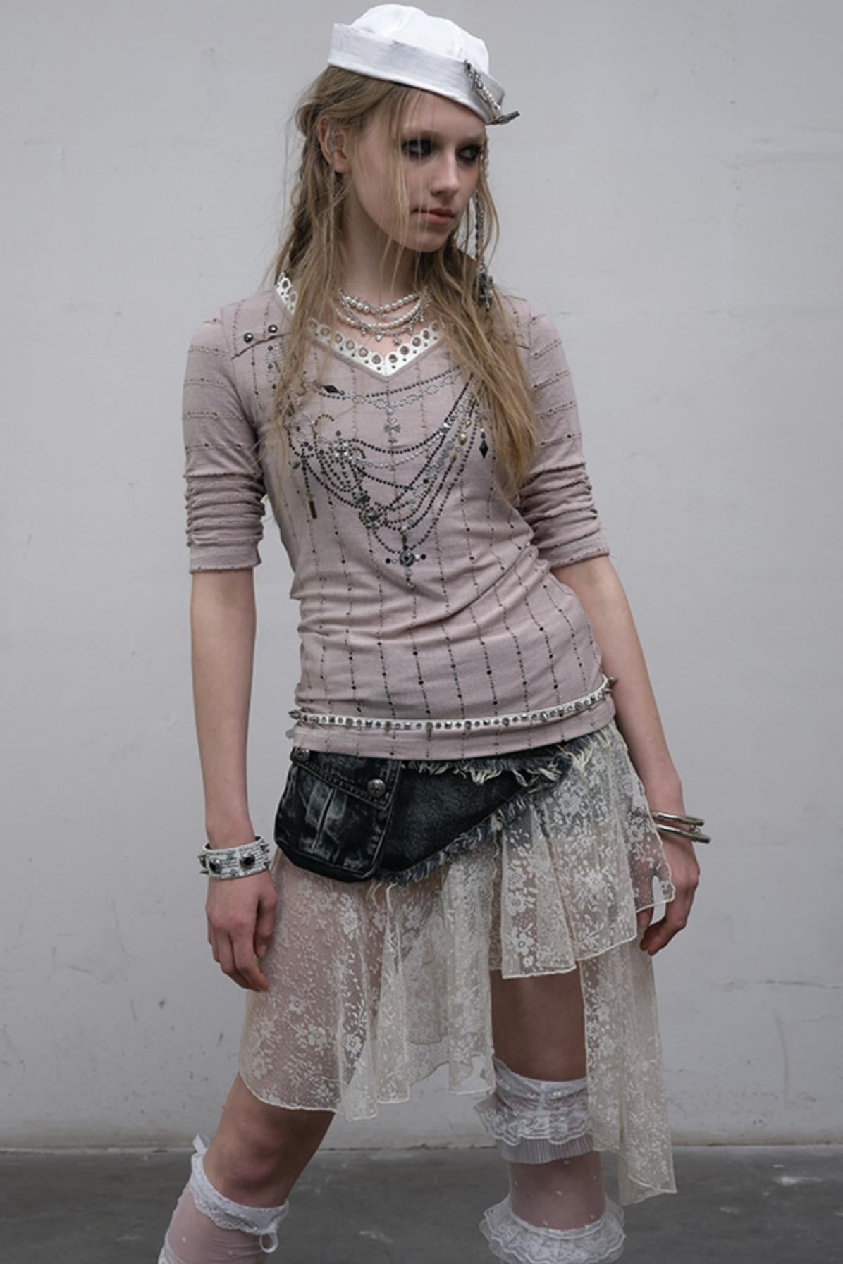 Retro V-Neck Tee Set-Up