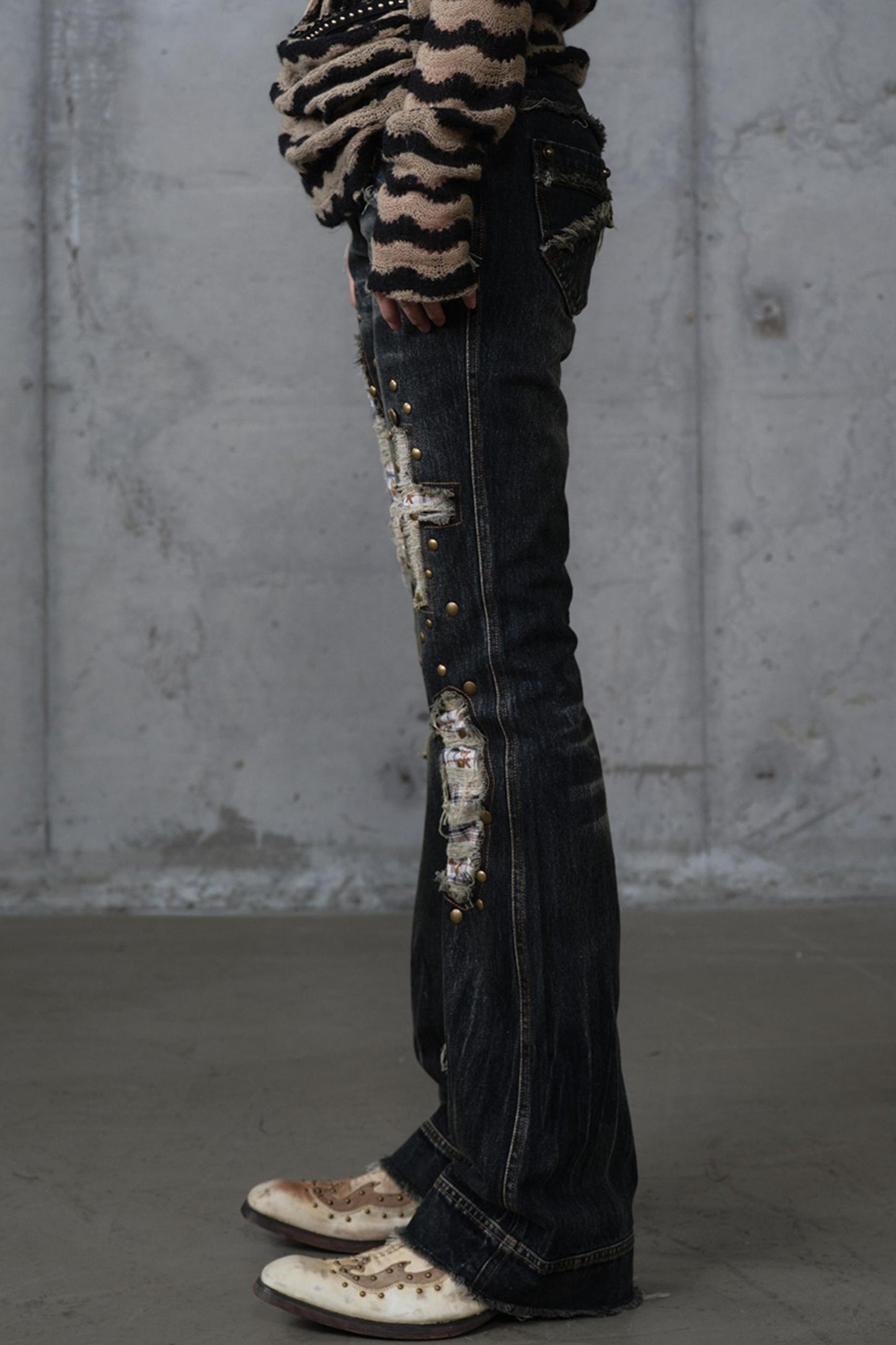 Distressed Straight Slim Jeans