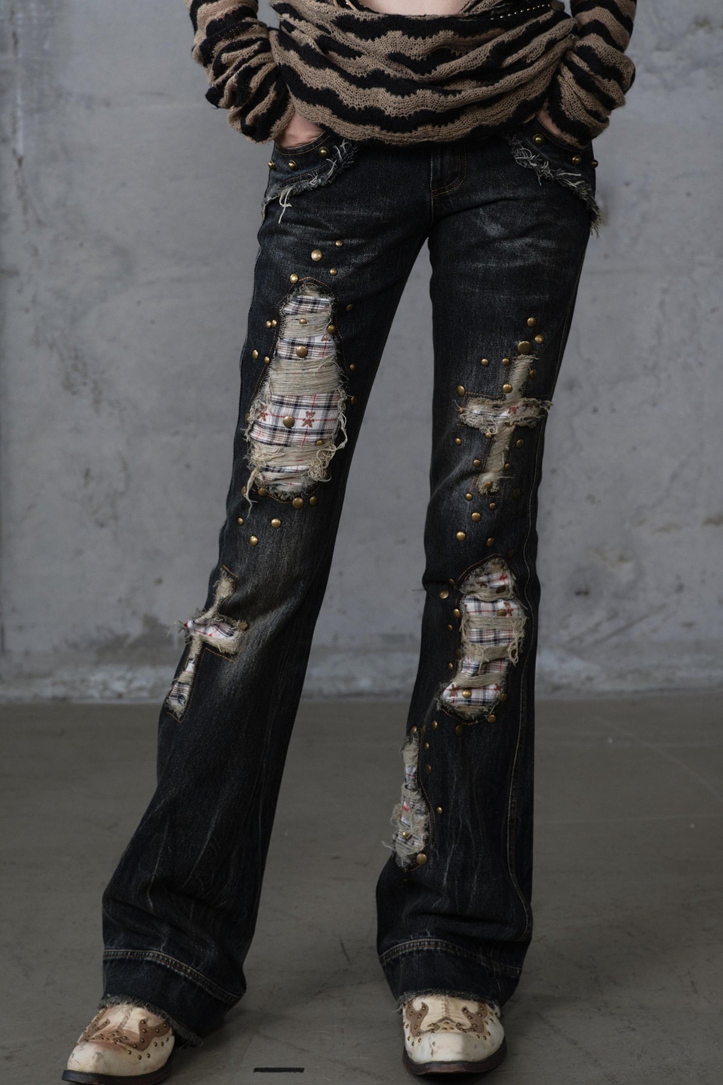Distressed Straight Slim Jeans