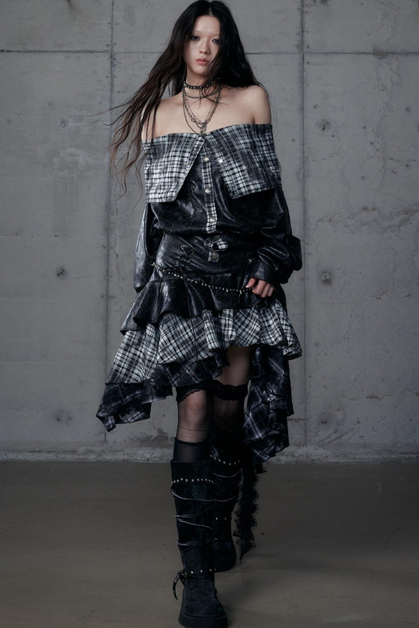 Dark Retro Plaid Leather Skirt