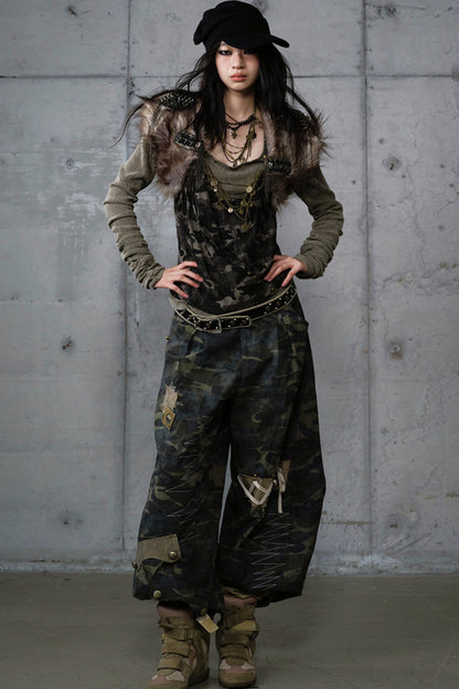 Leaky Shoulder Long Sleeve Top