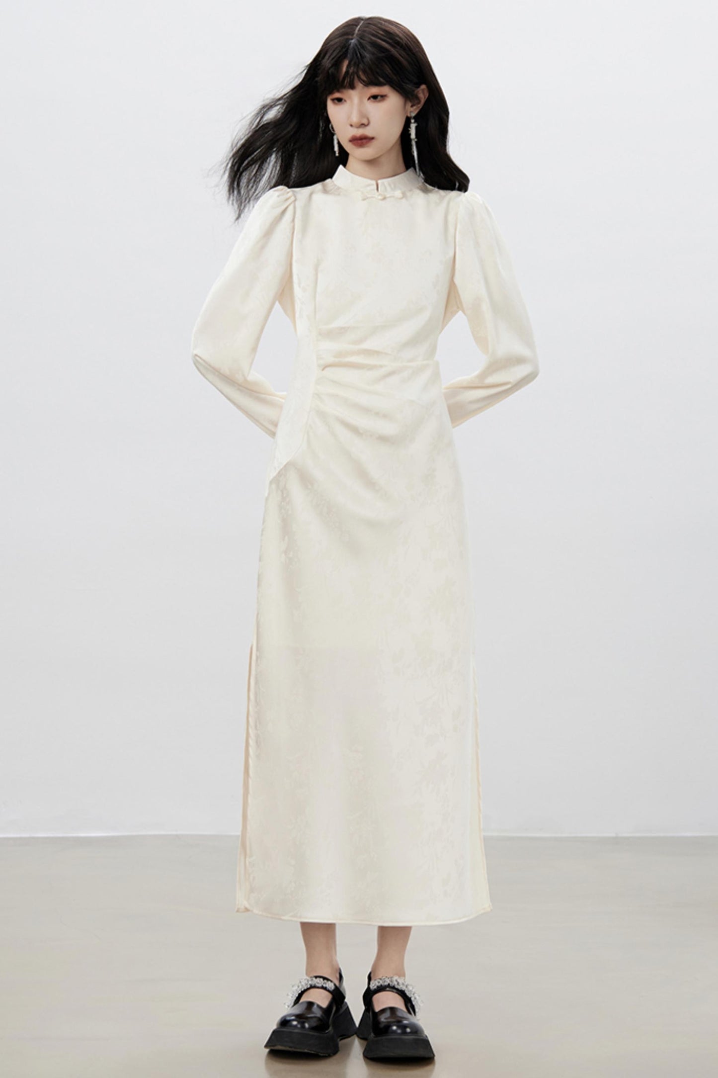 Classic Long-Sleeved Cheongsam Dress