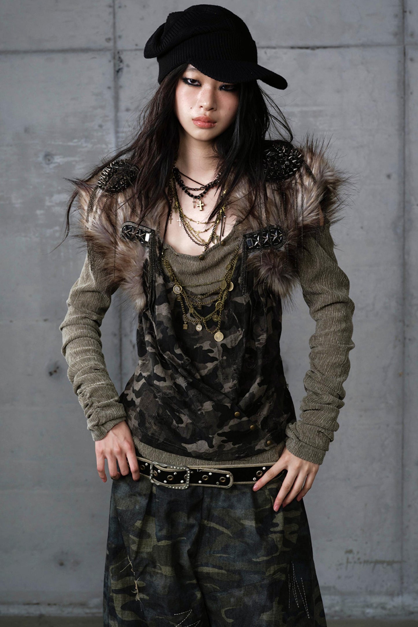 Leaky Shoulder Long Sleeve Top