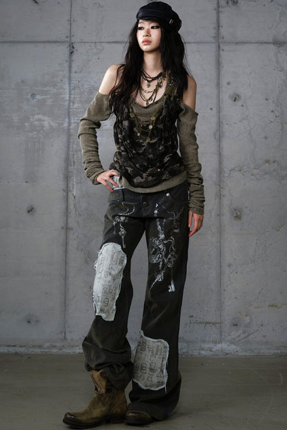 Leaky Shoulder Long Sleeve Top