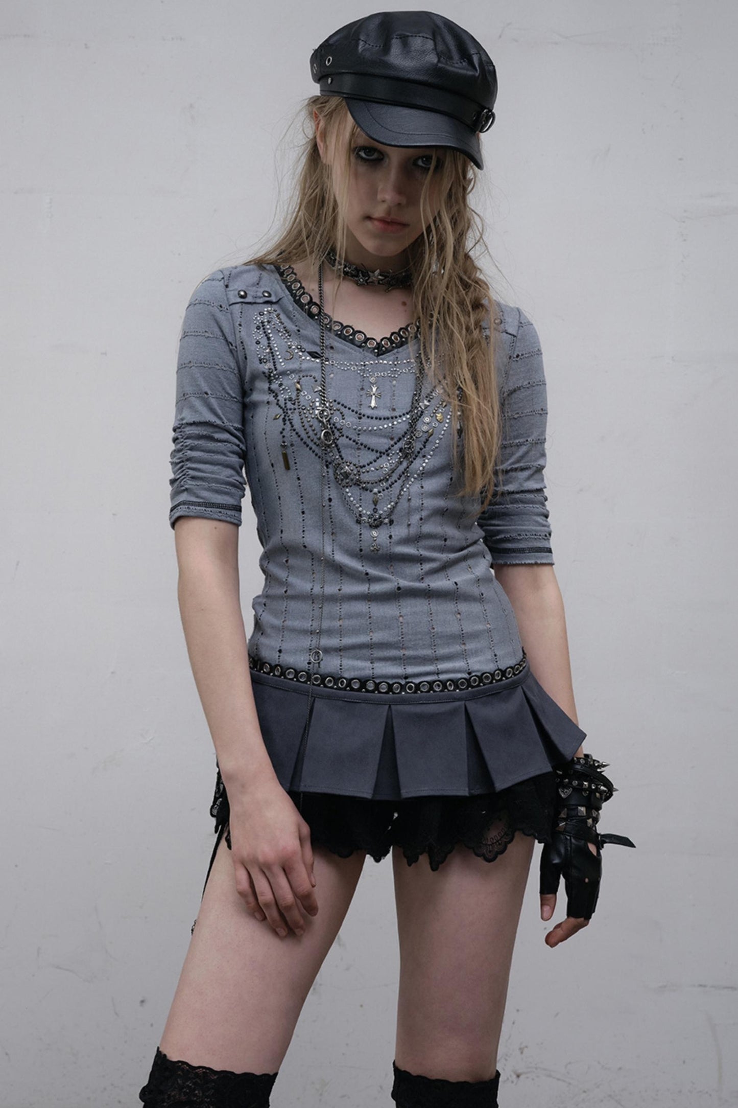 Retro V-Neck Tee Set-Up