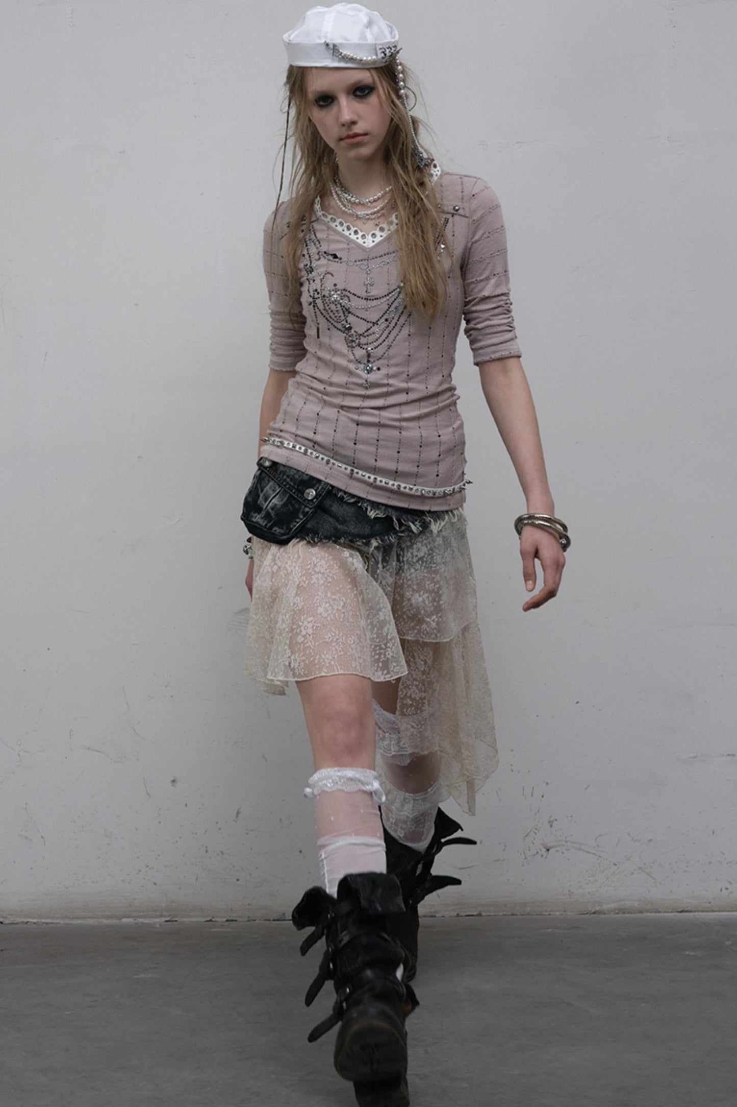 Retro V-Neck Tee Set-Up