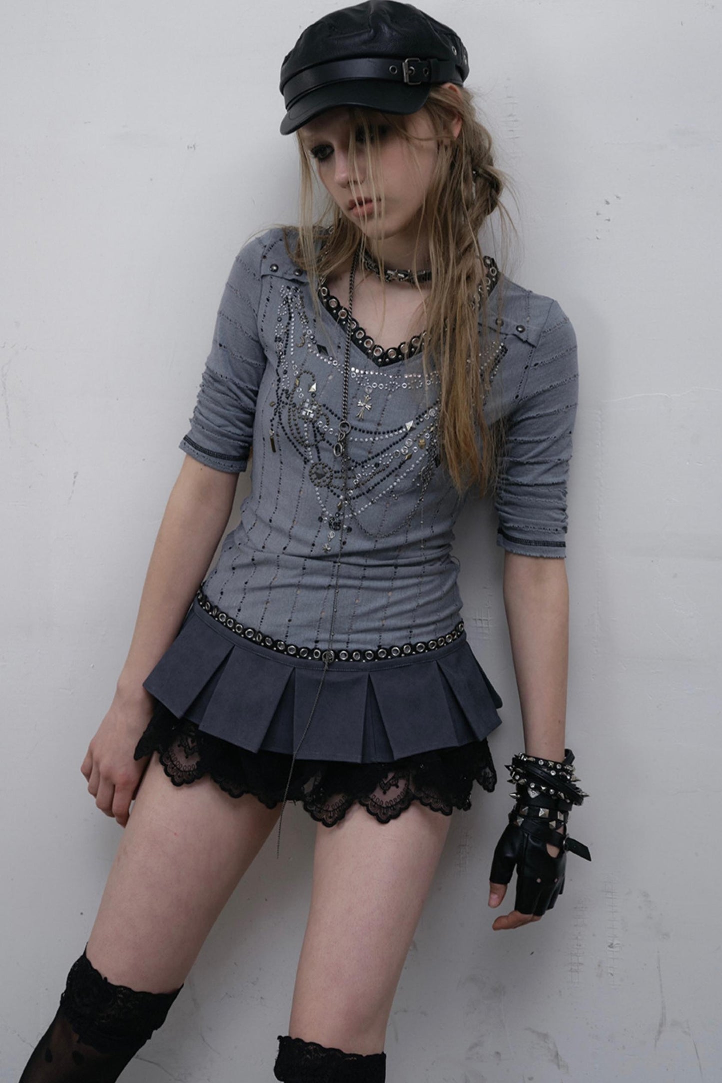 Retro V-Neck Tee Set-Up