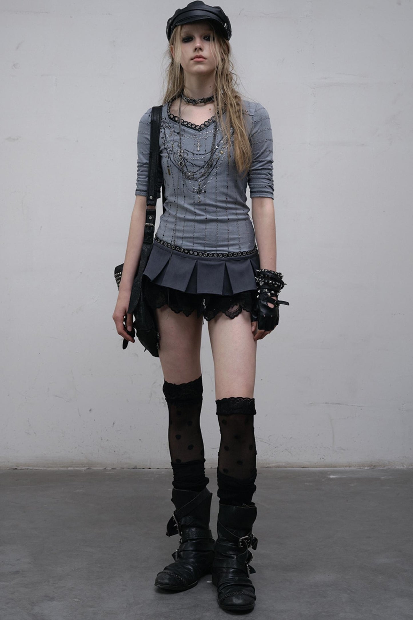 Retro V-Neck Tee Set-Up