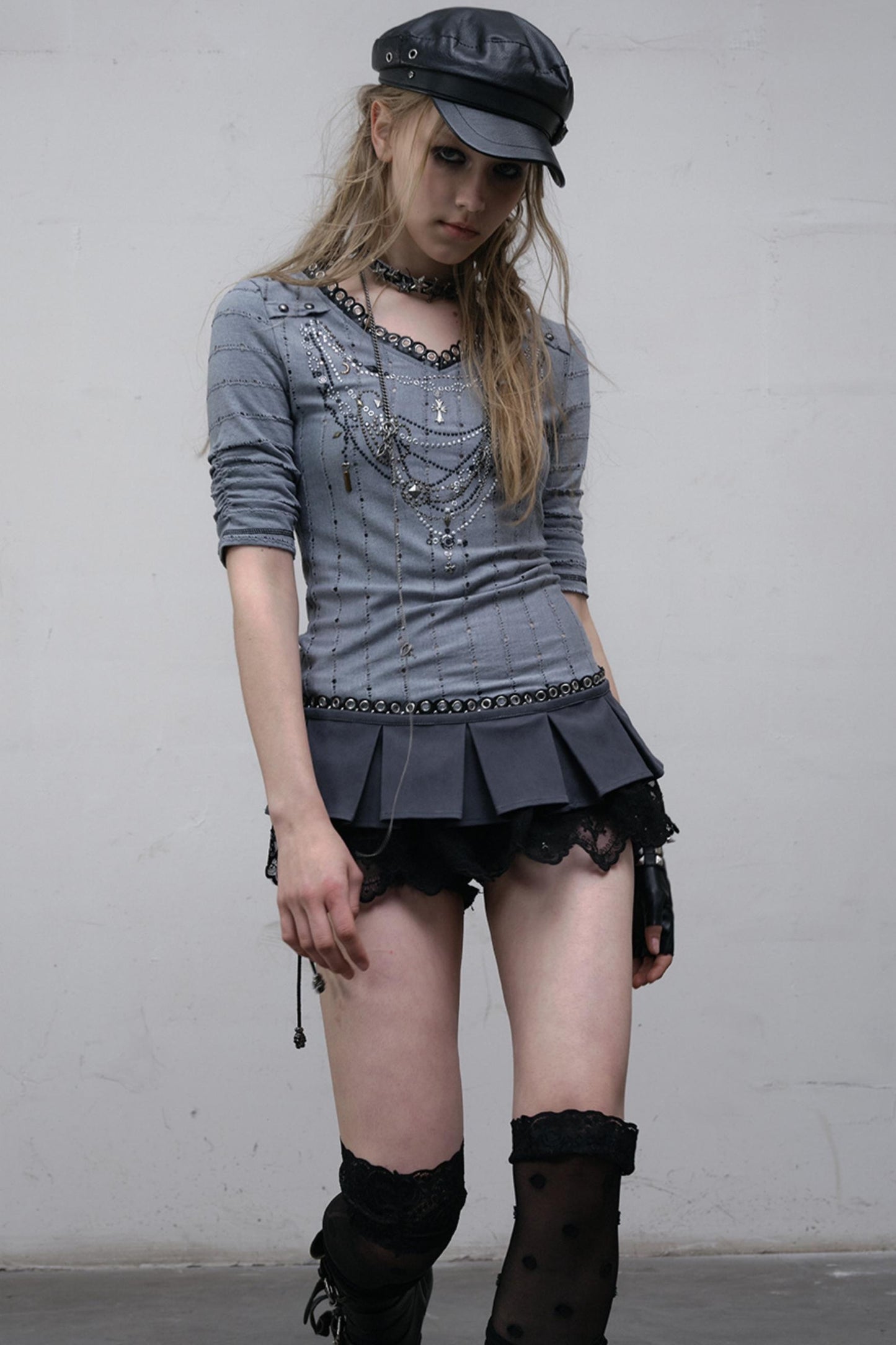 Retro V-Neck Tee Set-Up