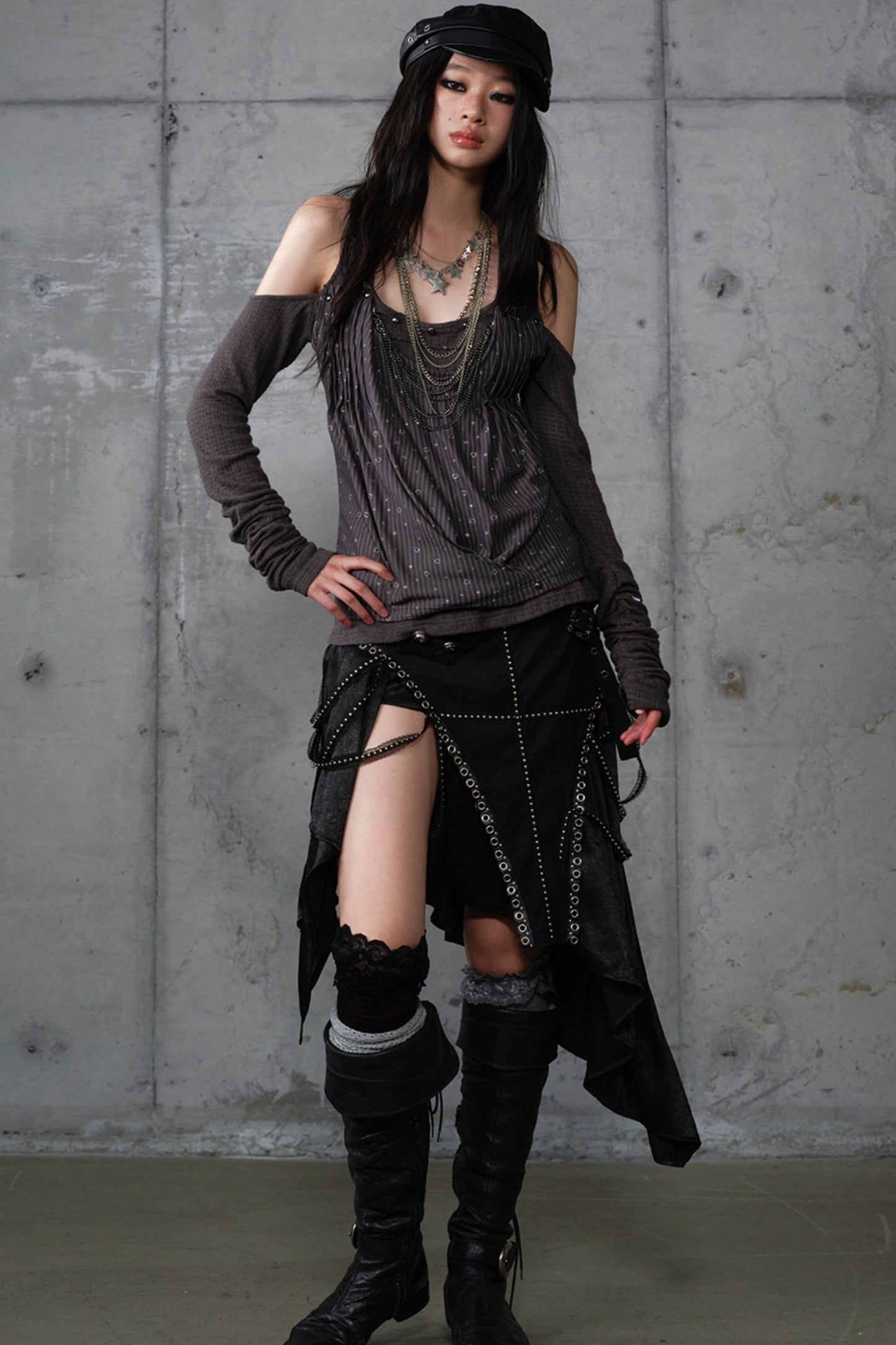 Leaky Shoulder Long Sleeve Top