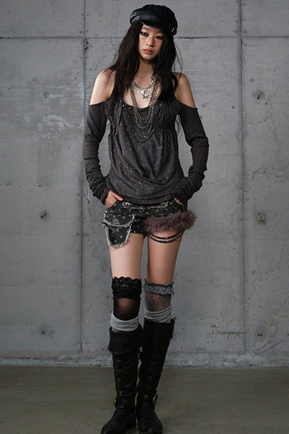 Leaky Shoulder Long Sleeve Top