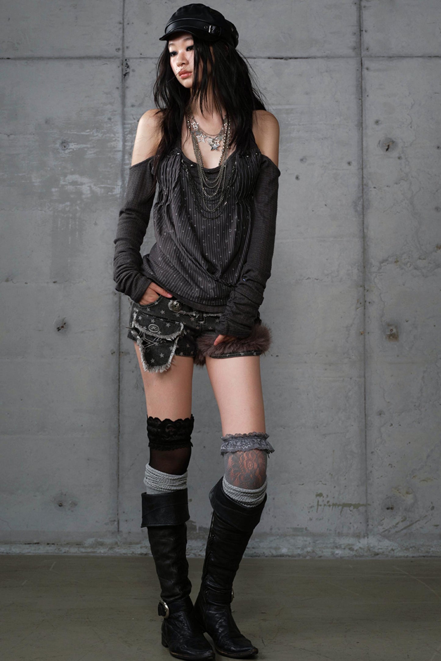 Leaky Shoulder Long Sleeve Top