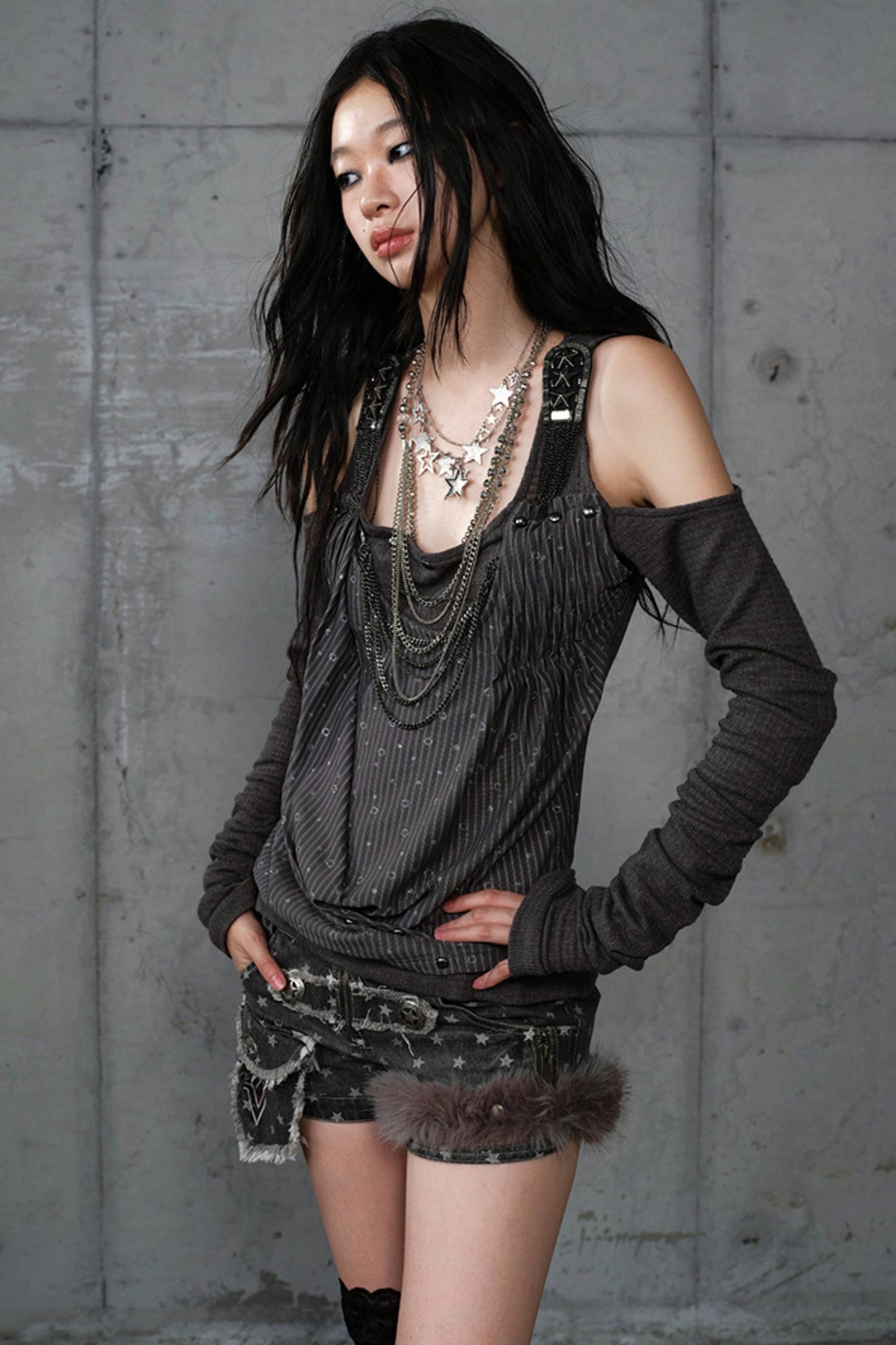 Leaky Shoulder Long Sleeve Top