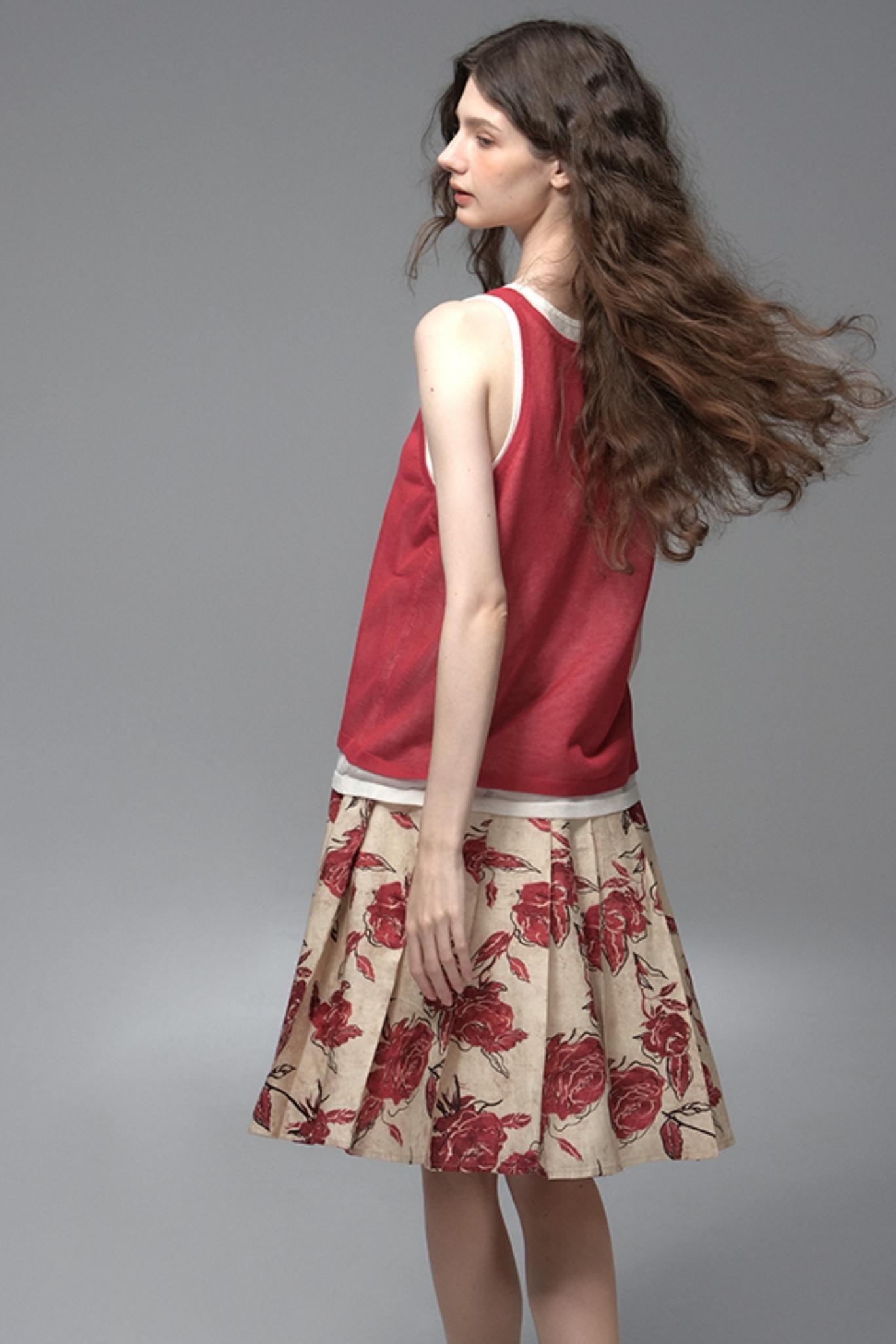 Wind Etched Flowering Pleated Skirt