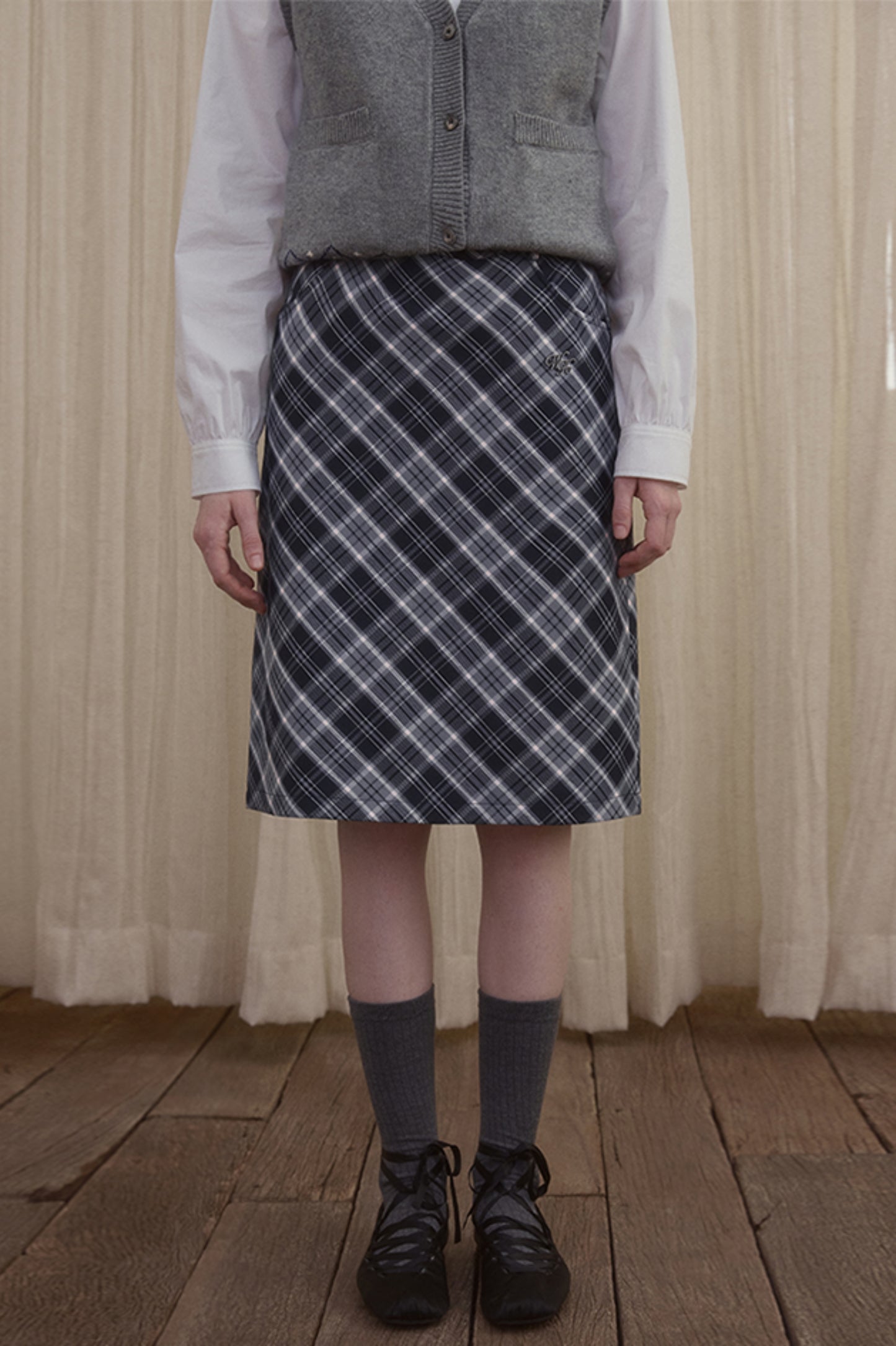 Simple Straight Check Skirt