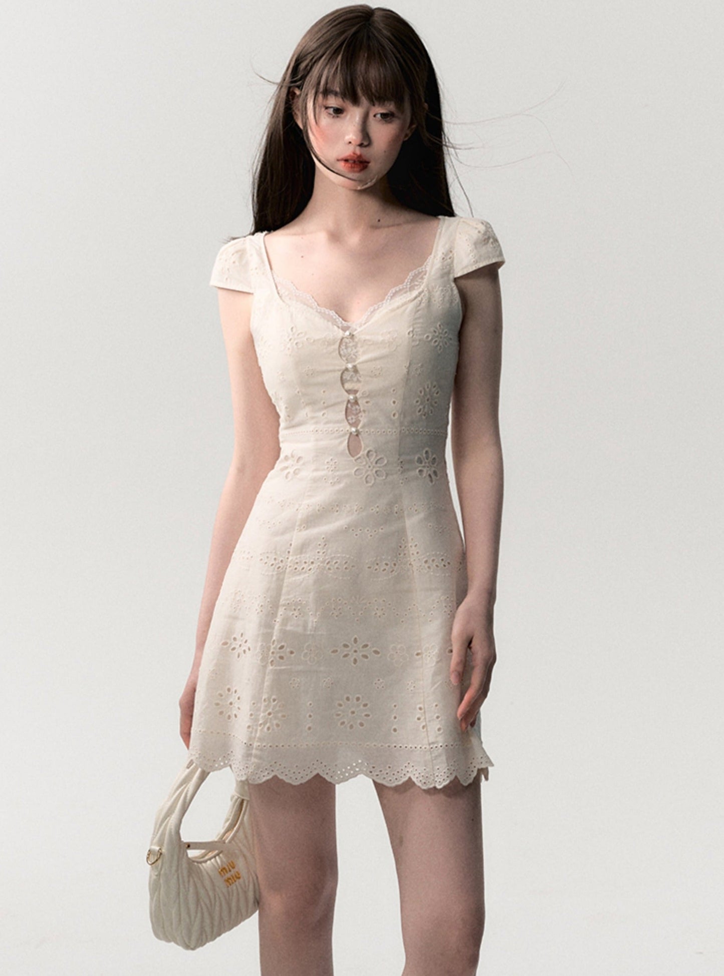 Cream White Slim Lace Dress