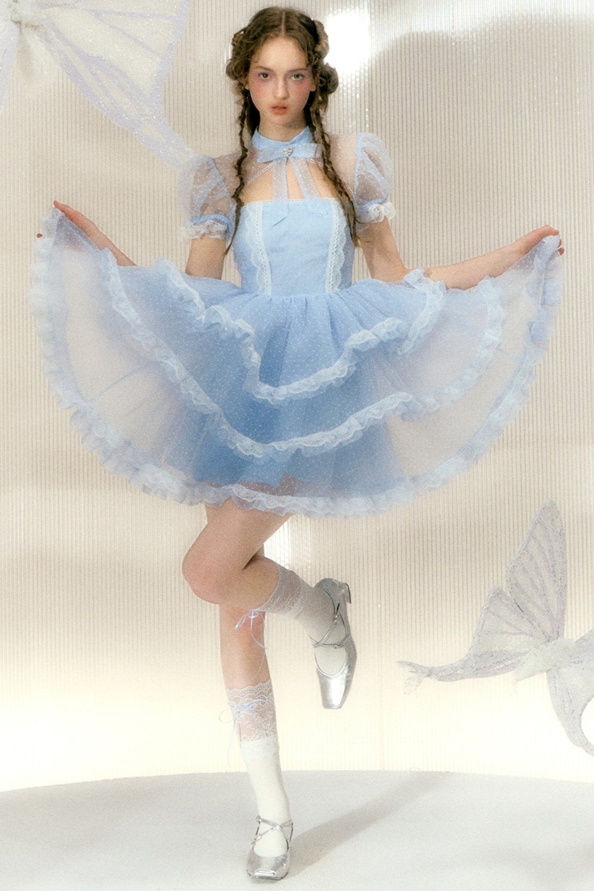 Baby Blue Spitzenkleid mit Strass 