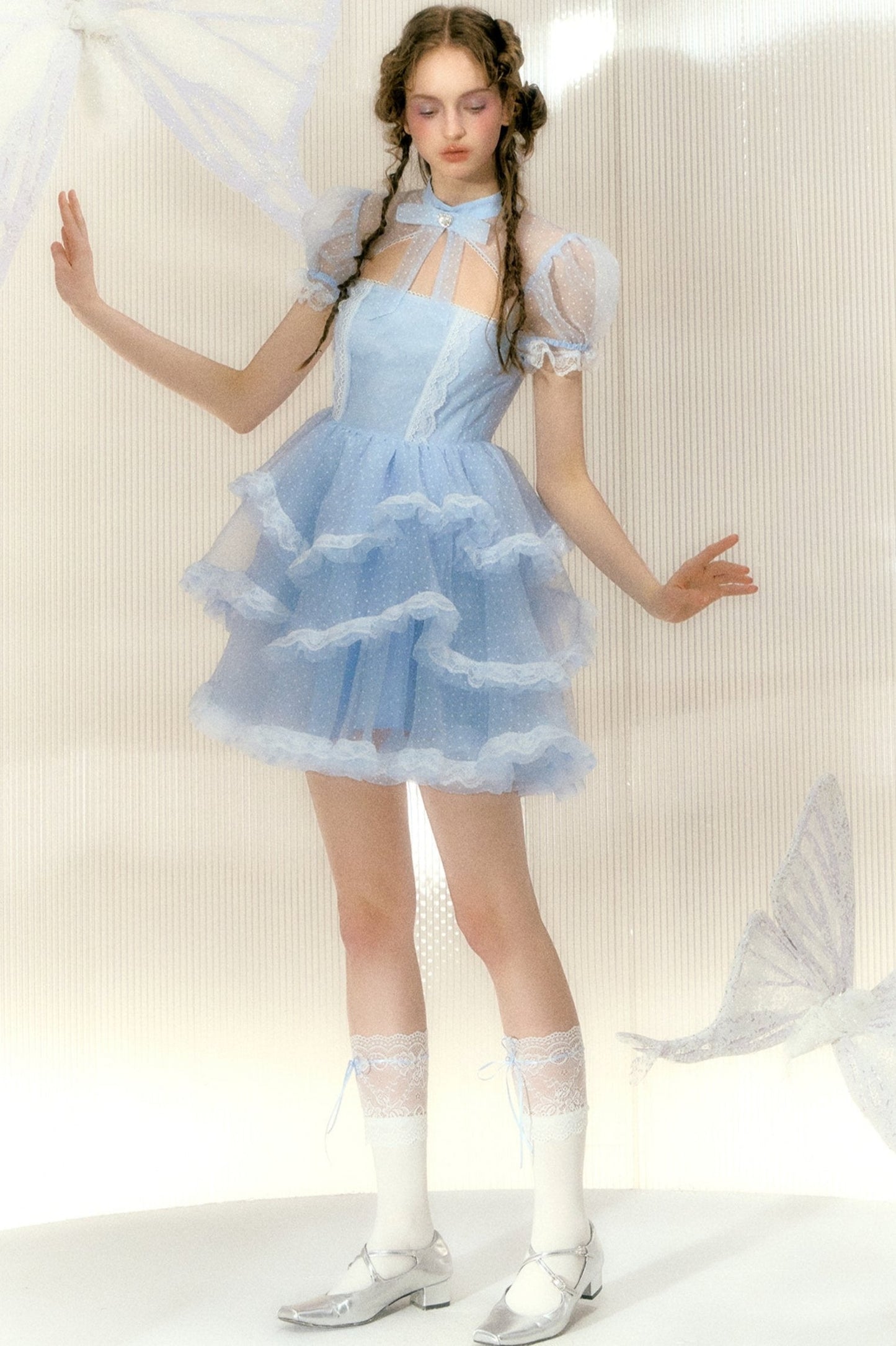 Baby Blue Spitzenkleid mit Strass 