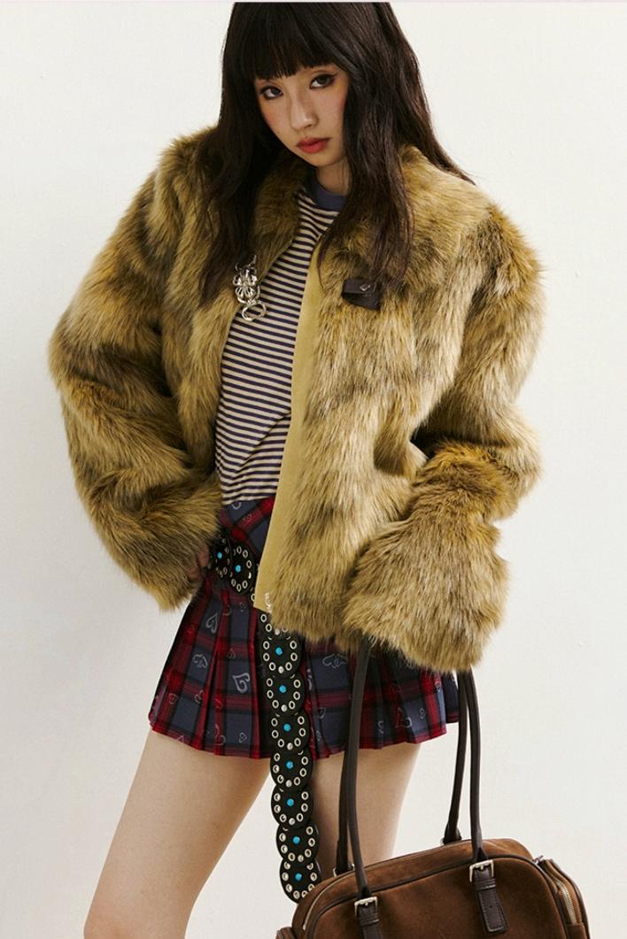 Diamond-Pattern Khaki Fur Jacket