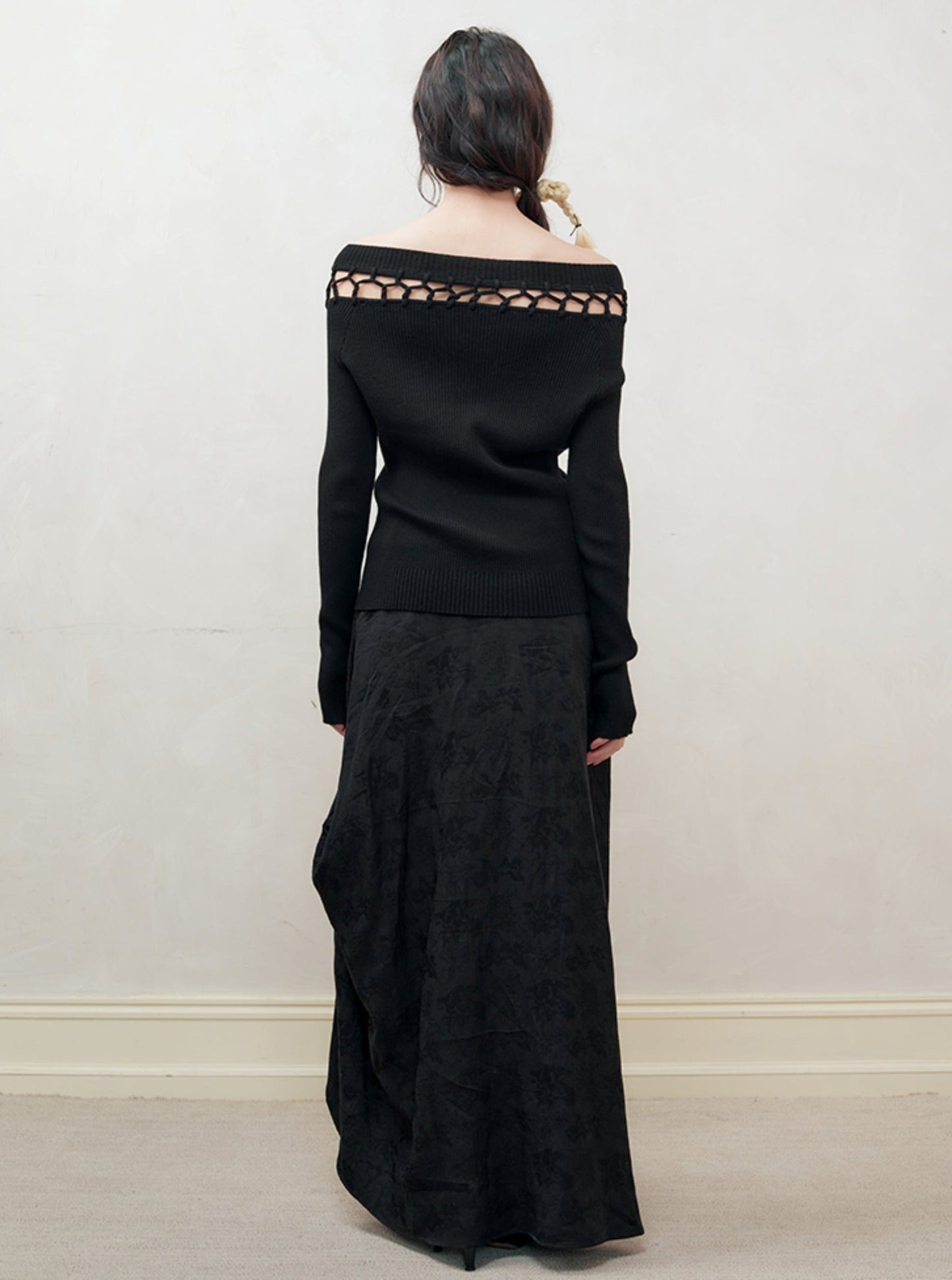 Cut-Out Straight Weave Top