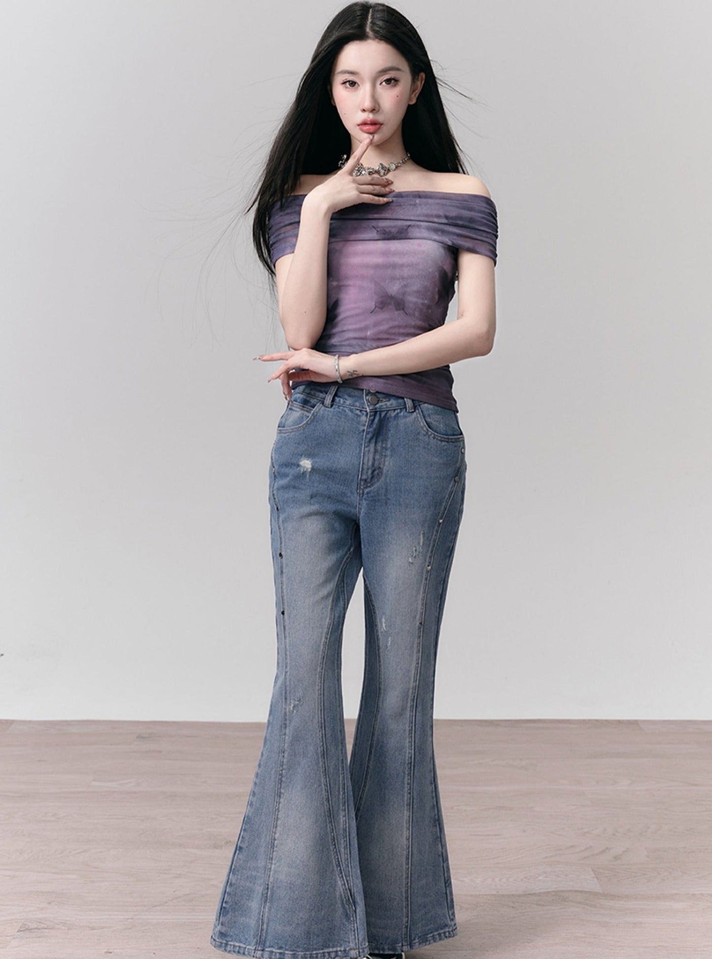 Distressed Thin Flared Pants